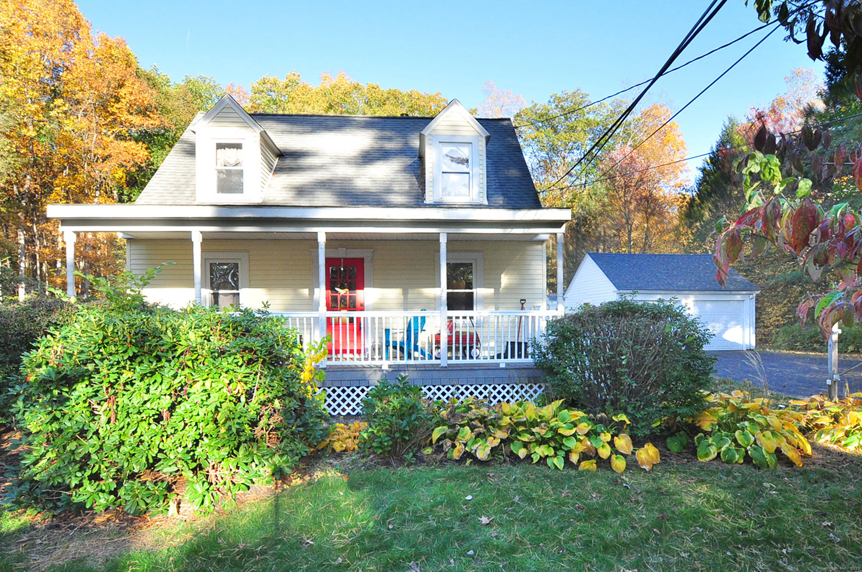 54 Secret Lake Road, Canton