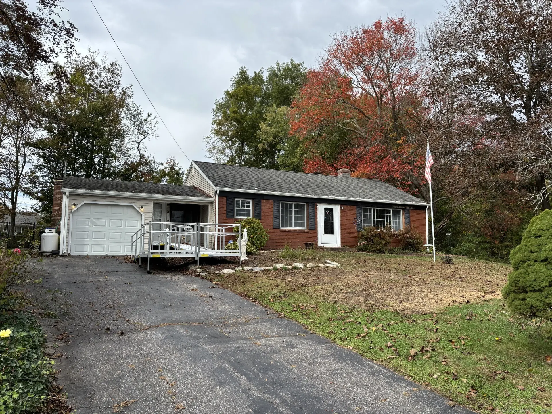 12 Bayberry Hill Road, Norwich