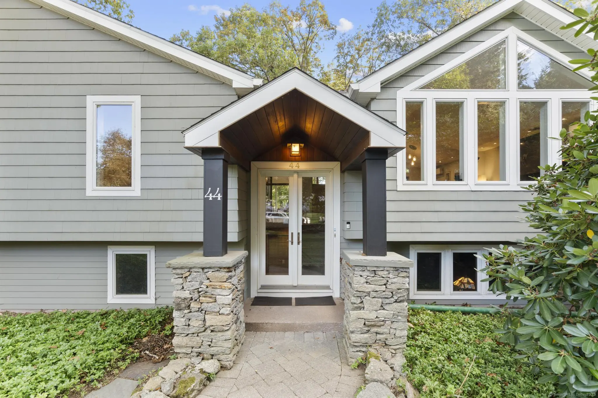 44 Echo Lane, Glastonbury