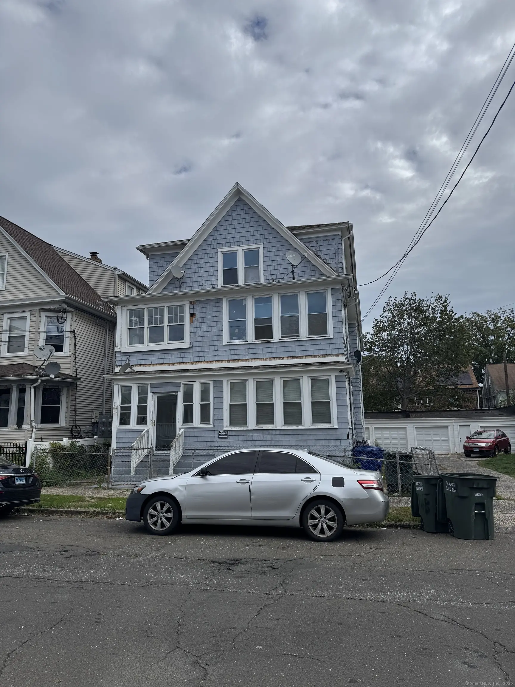 146 Pixlee Place 3rd Fl, Bridgeport