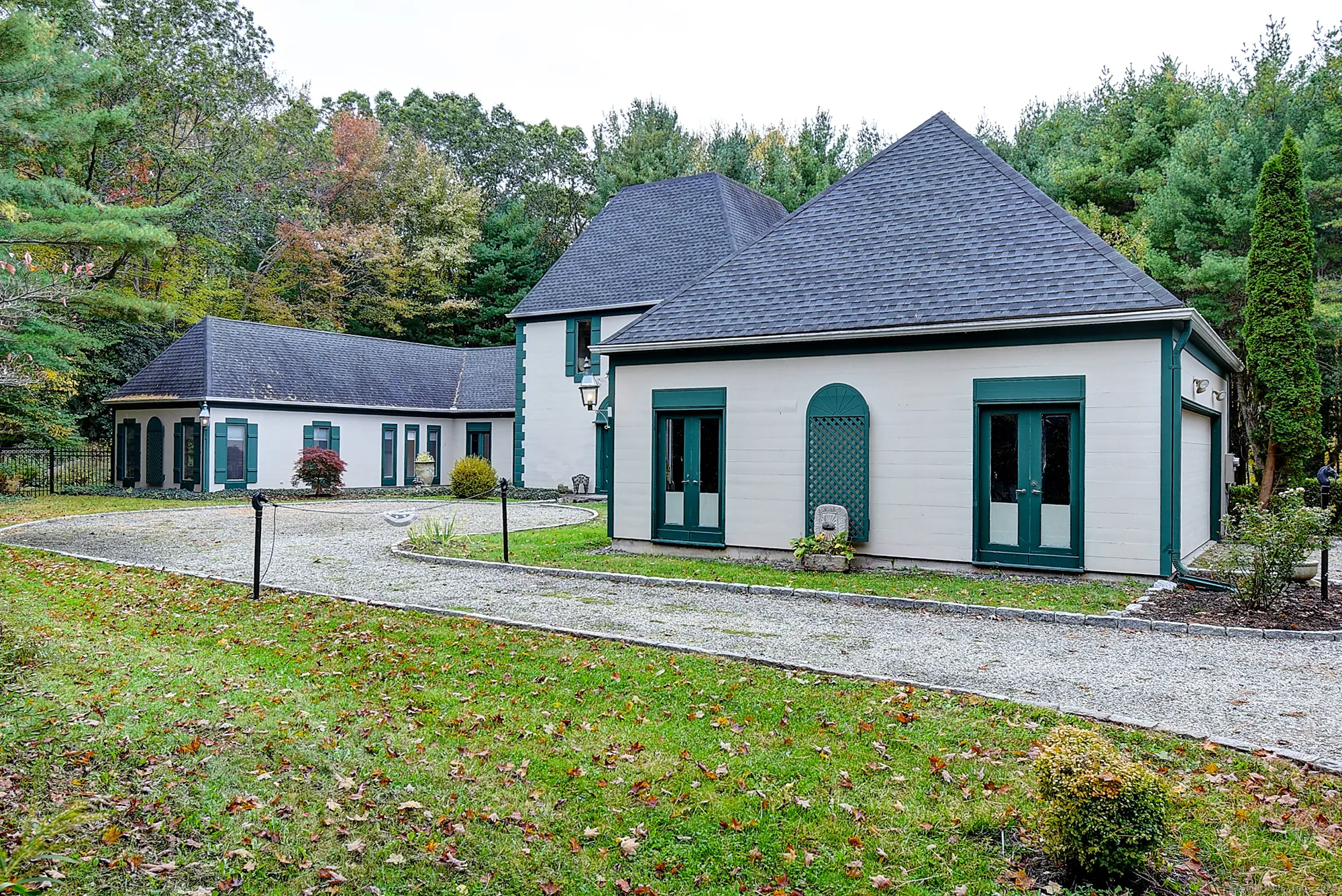 225 Crest Road, Middlebury