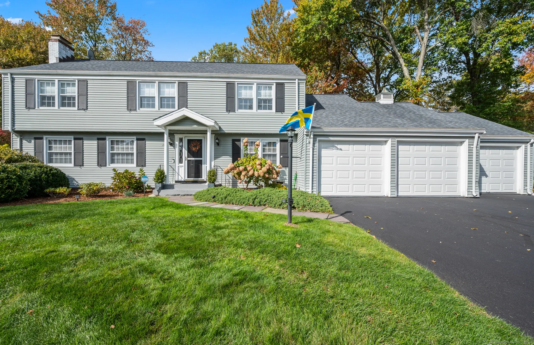 186 Hunter Drive, West Hartford