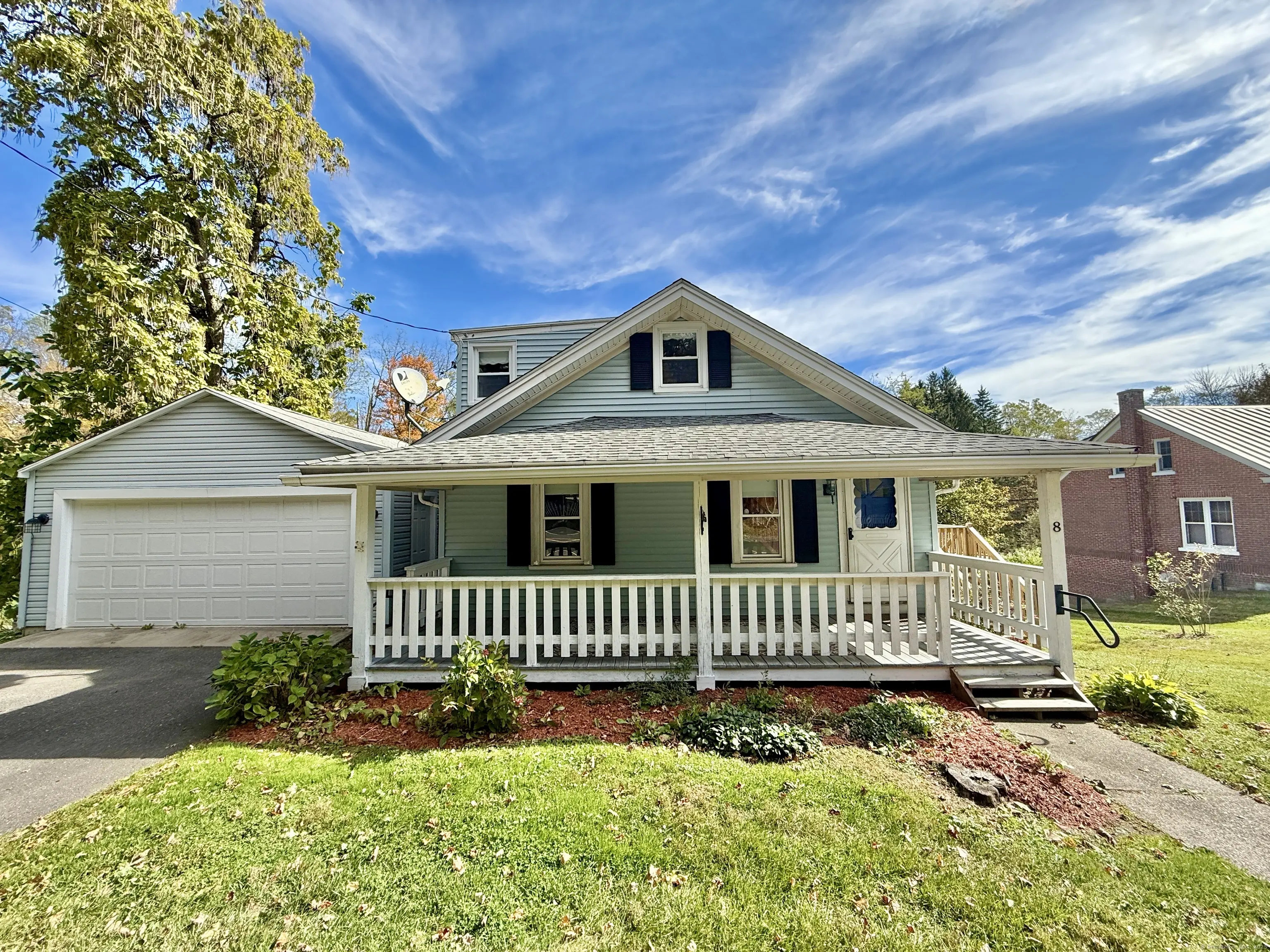 8 Main Street North, Bethlehem