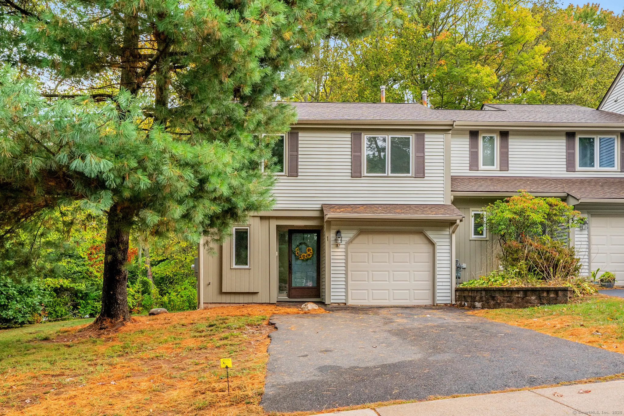 1 Uplands Way 1, Glastonbury