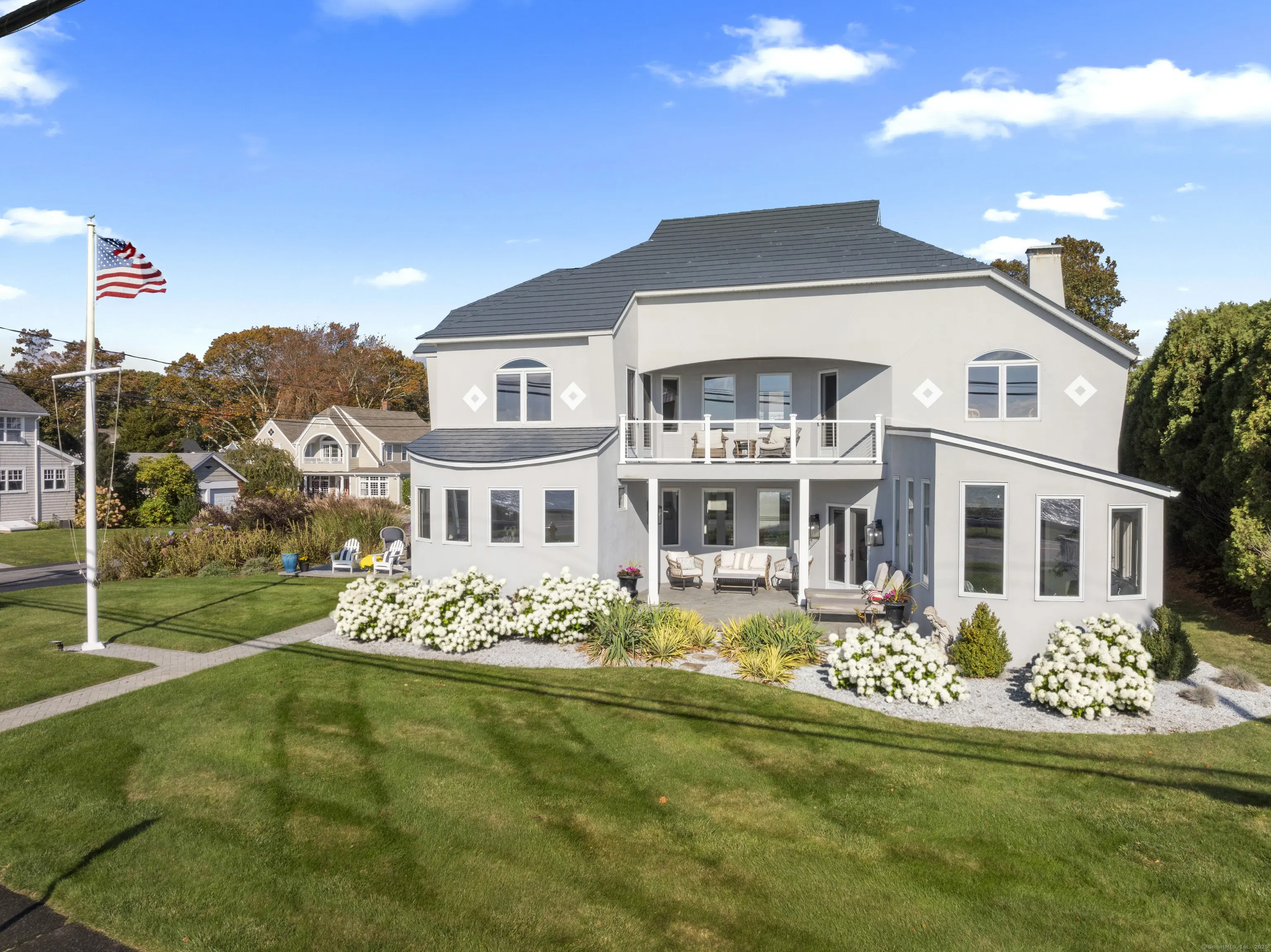 372 Maple Avenue, Old Saybrook