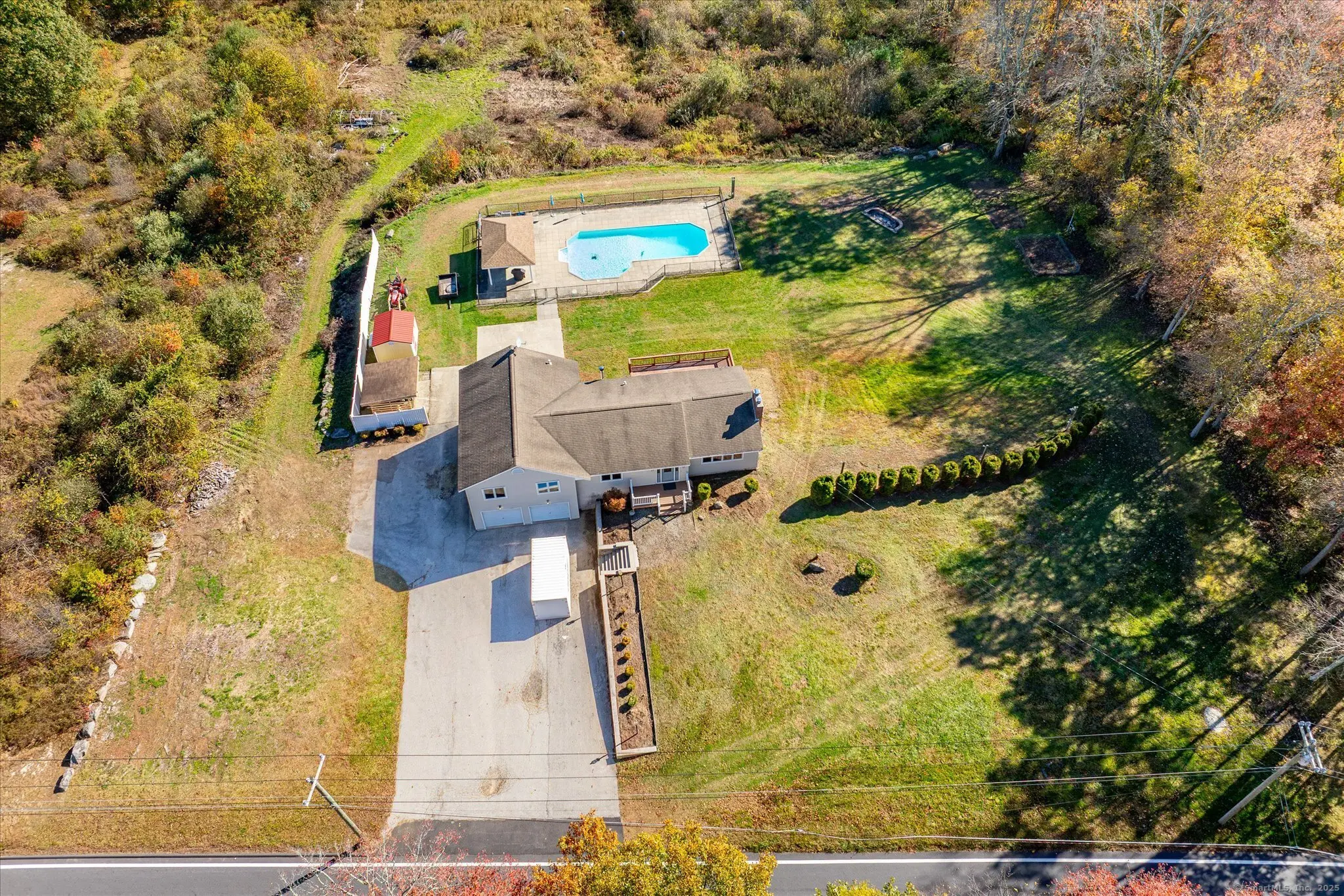 827 Thompson Road, Thompson