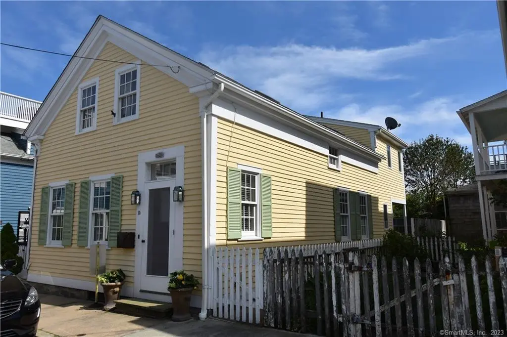 15 Trumbull Street, Stonington