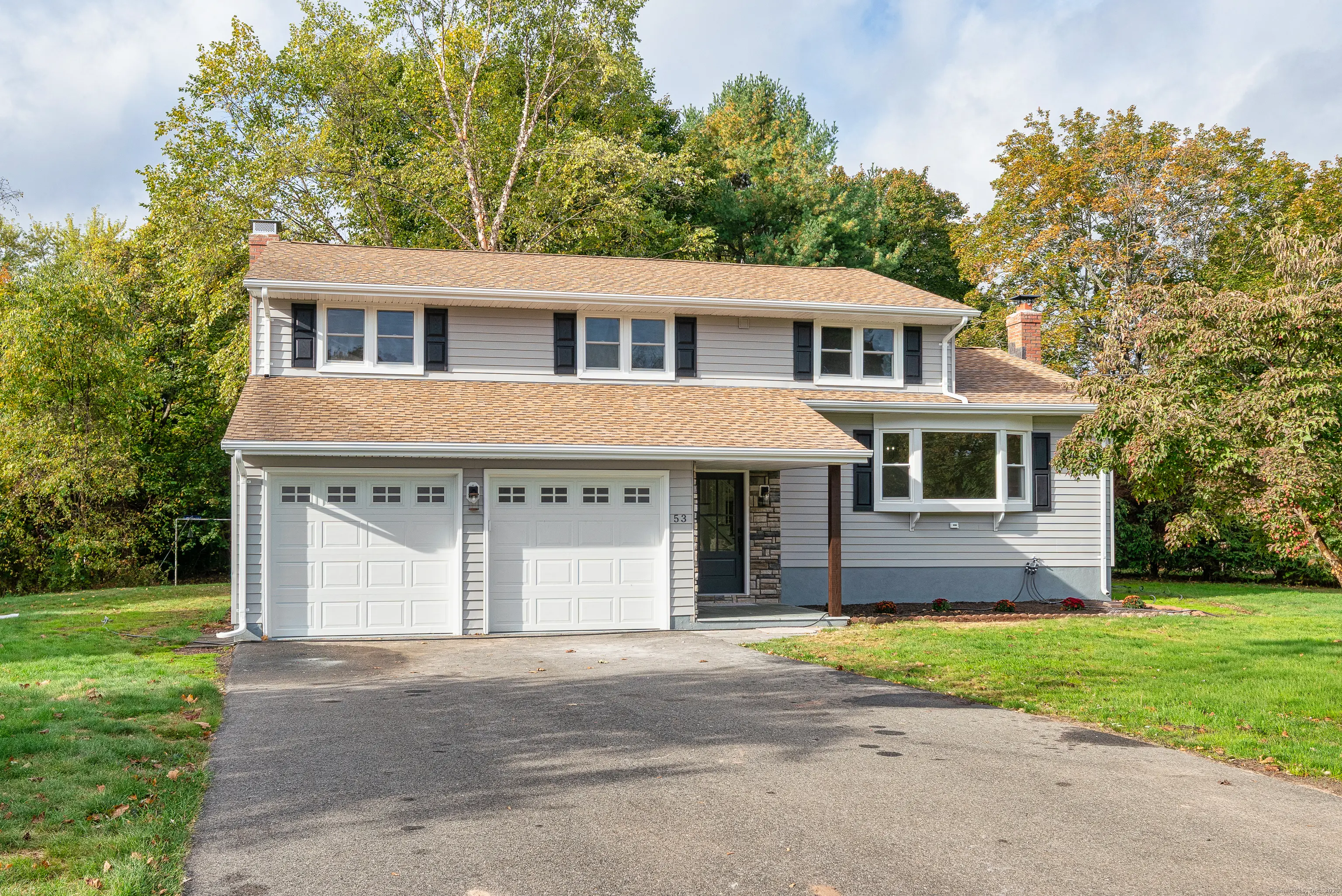 53 Salem Drive, Newington