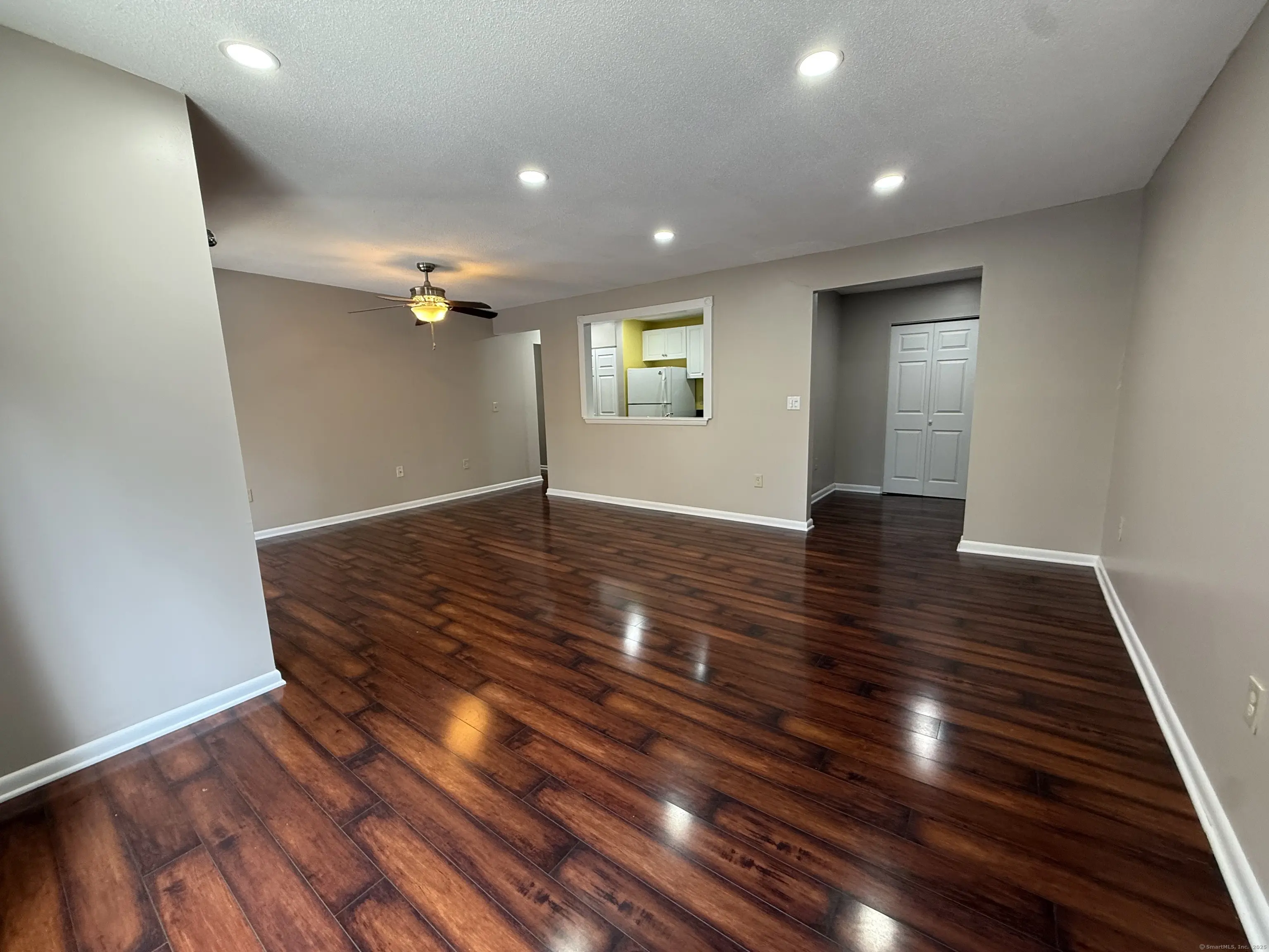 175 Mill Pond Road 215, Hamden