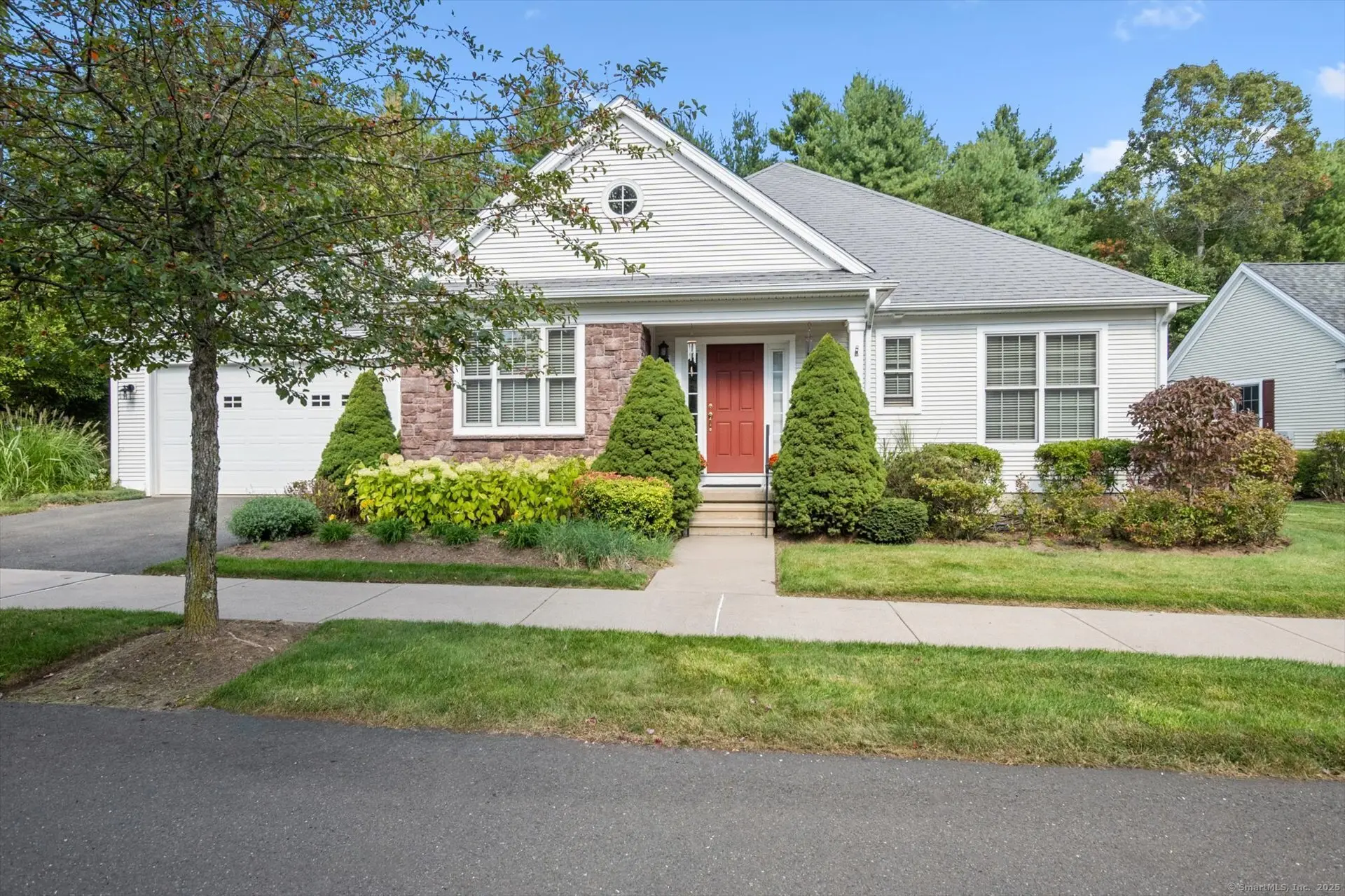 1 Ashton Circle 1, Simsbury