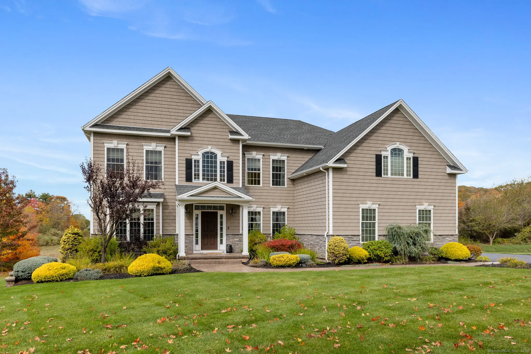 69 Glen Eagles Drive, Southington