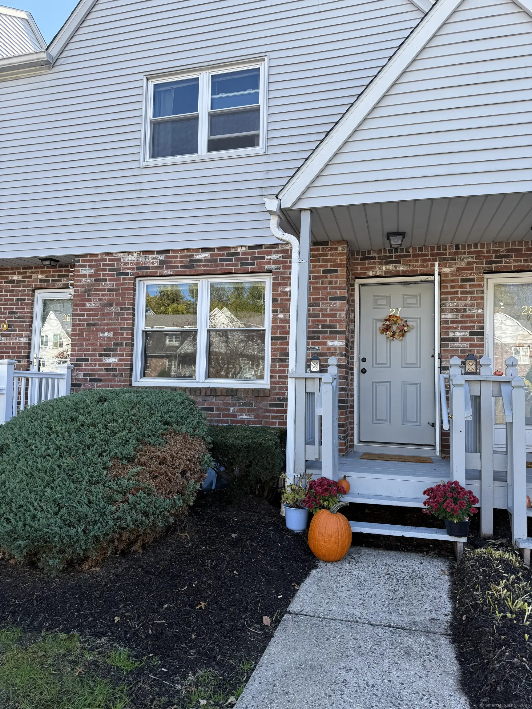 240 Burlington Avenue 27, Bristol