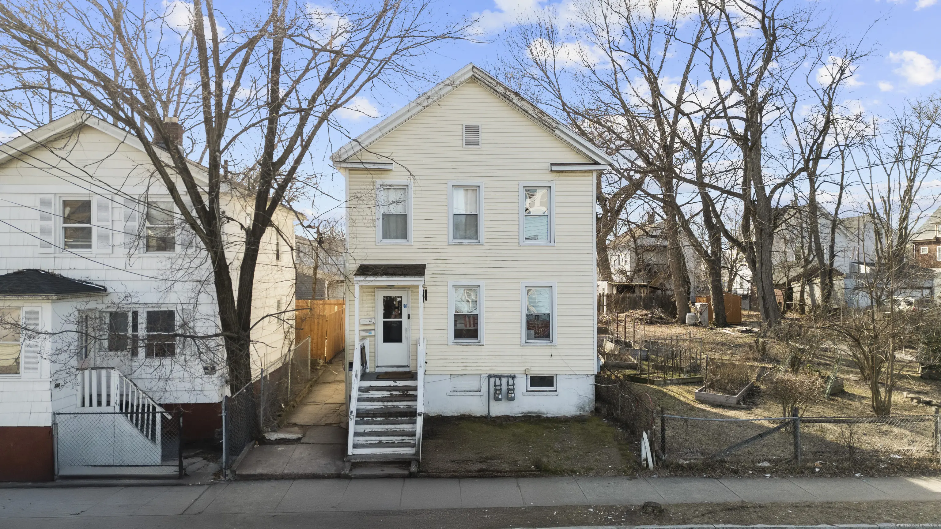 354 Blatchley Avenue, New Haven