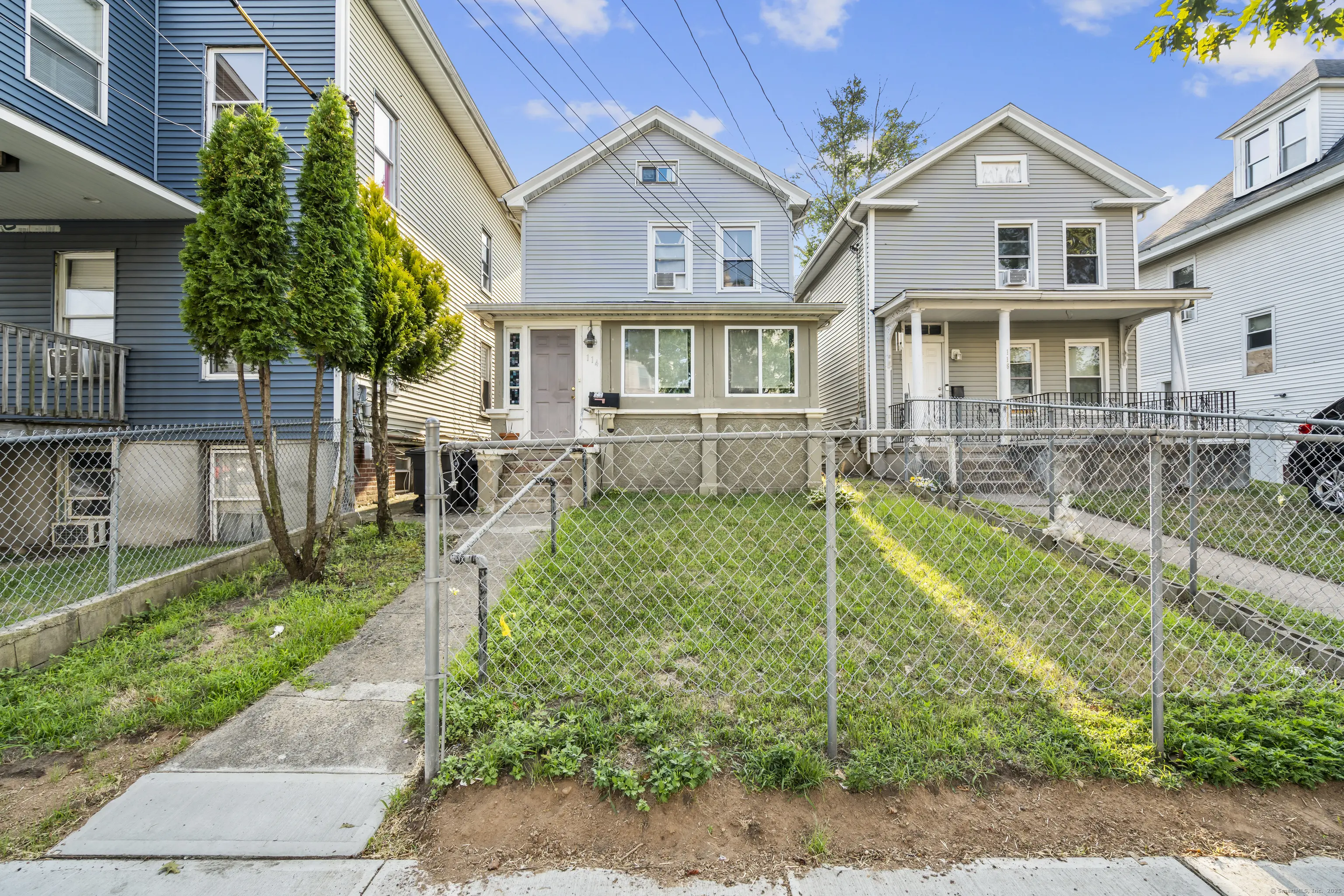 114 Blatchley Avenue, New Haven