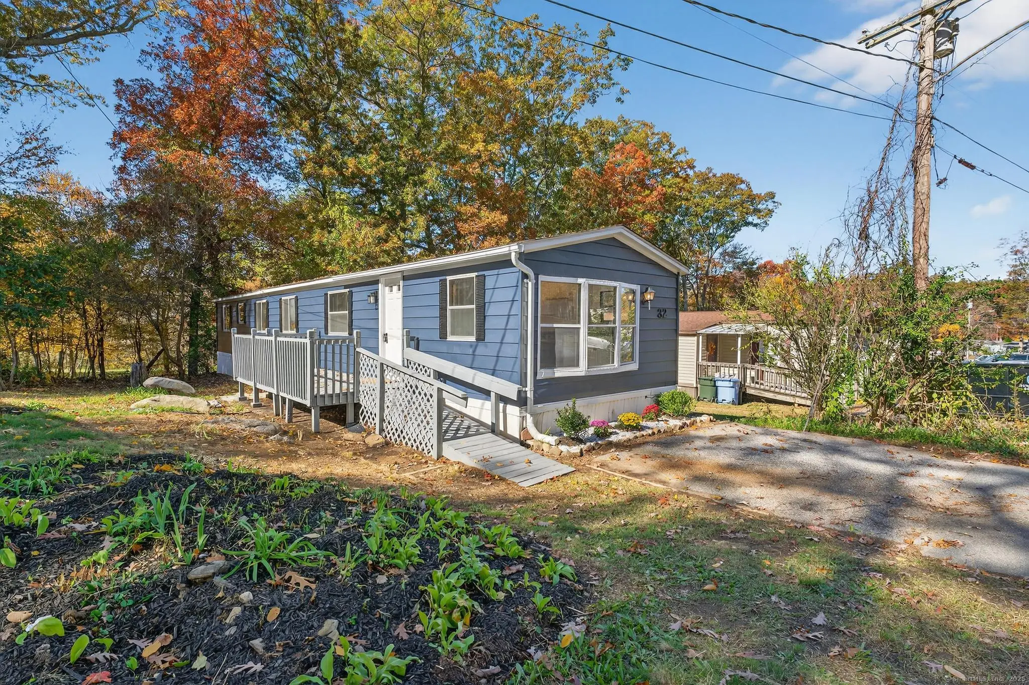 32 Nashua Street, Norwich