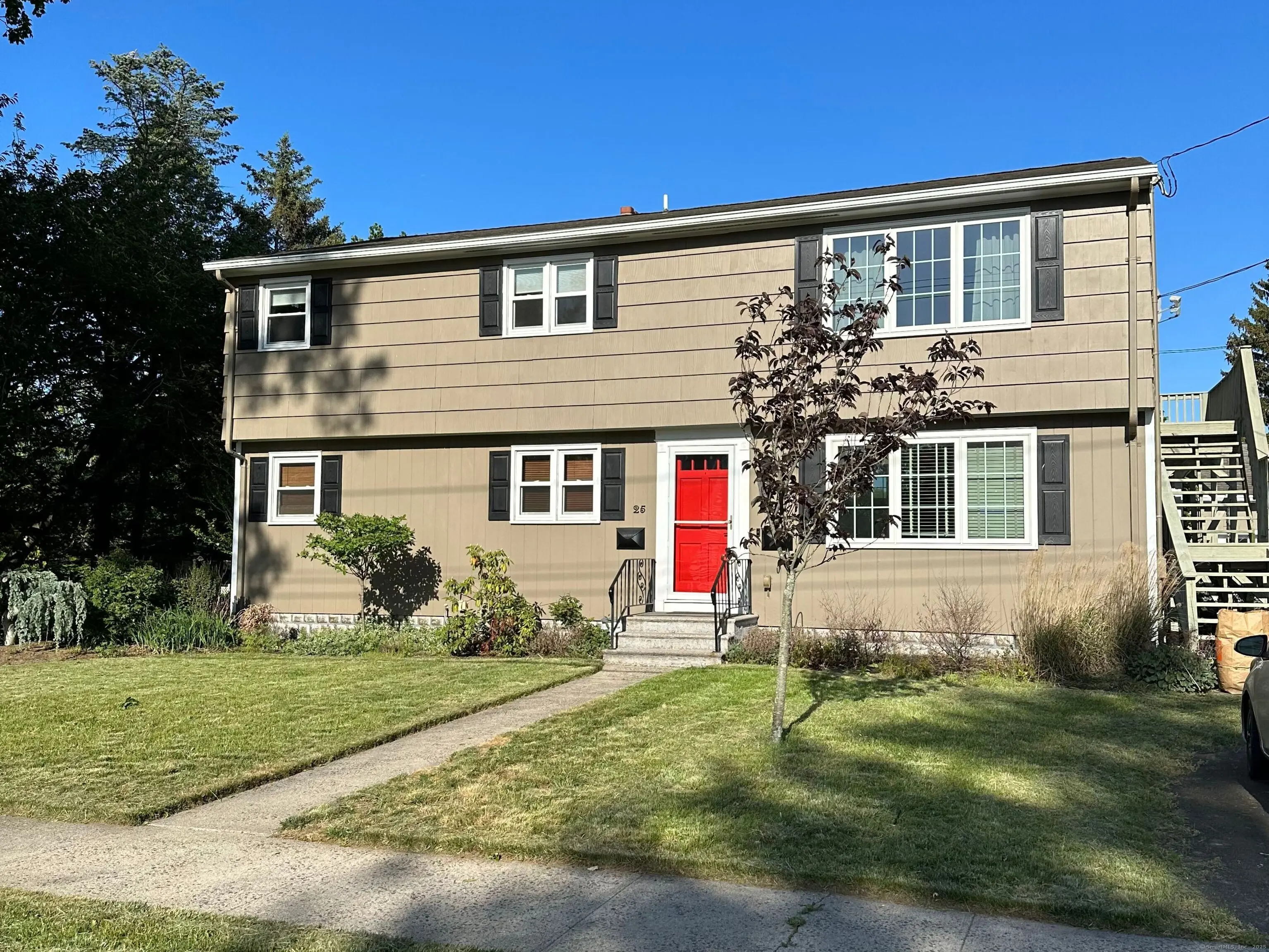 25 Clark Avenue, East Haven