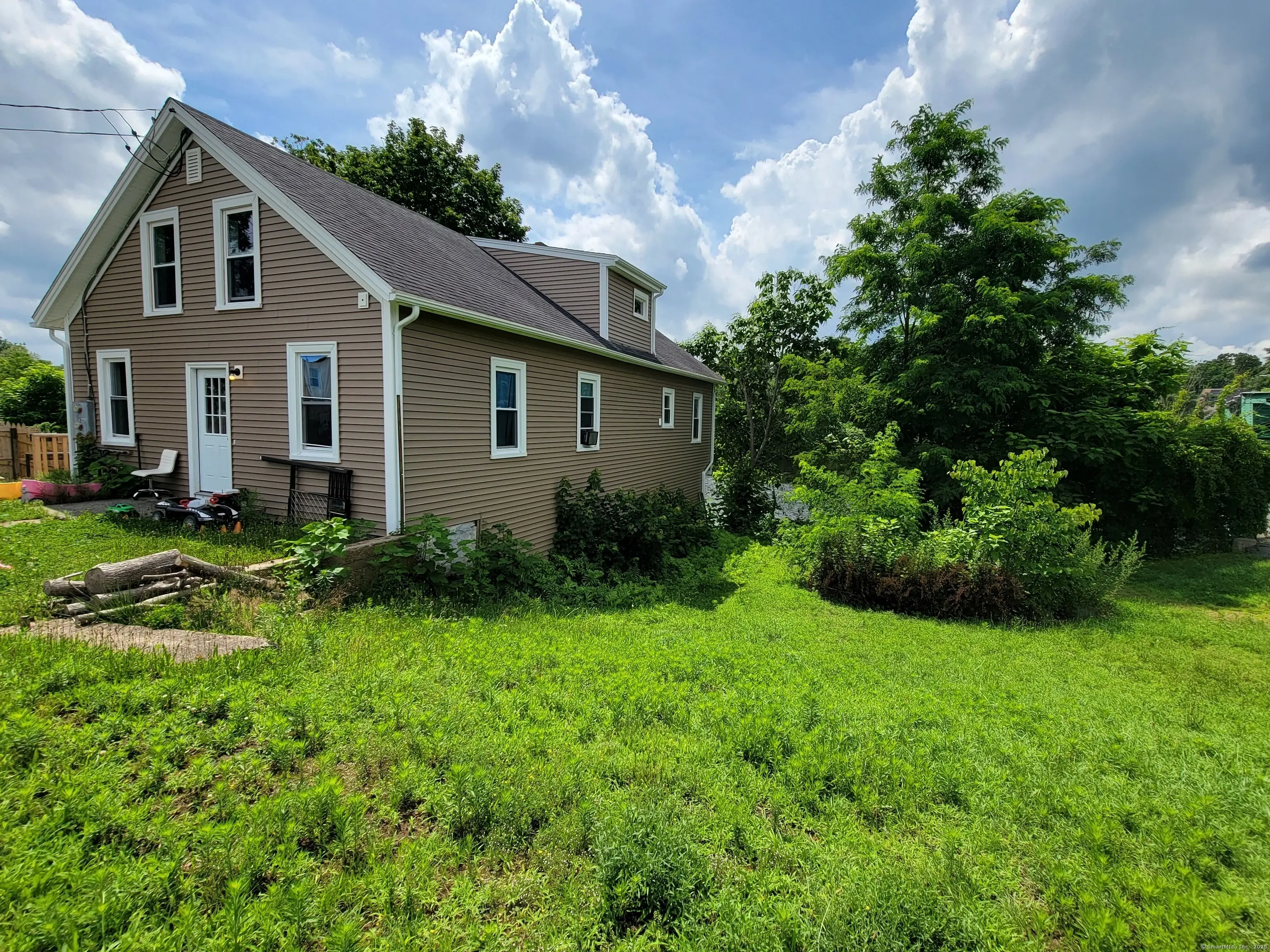 3 Water Street, Killingly