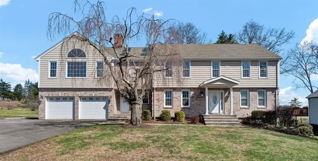 325 Fox Hill Road, Wethersfield
