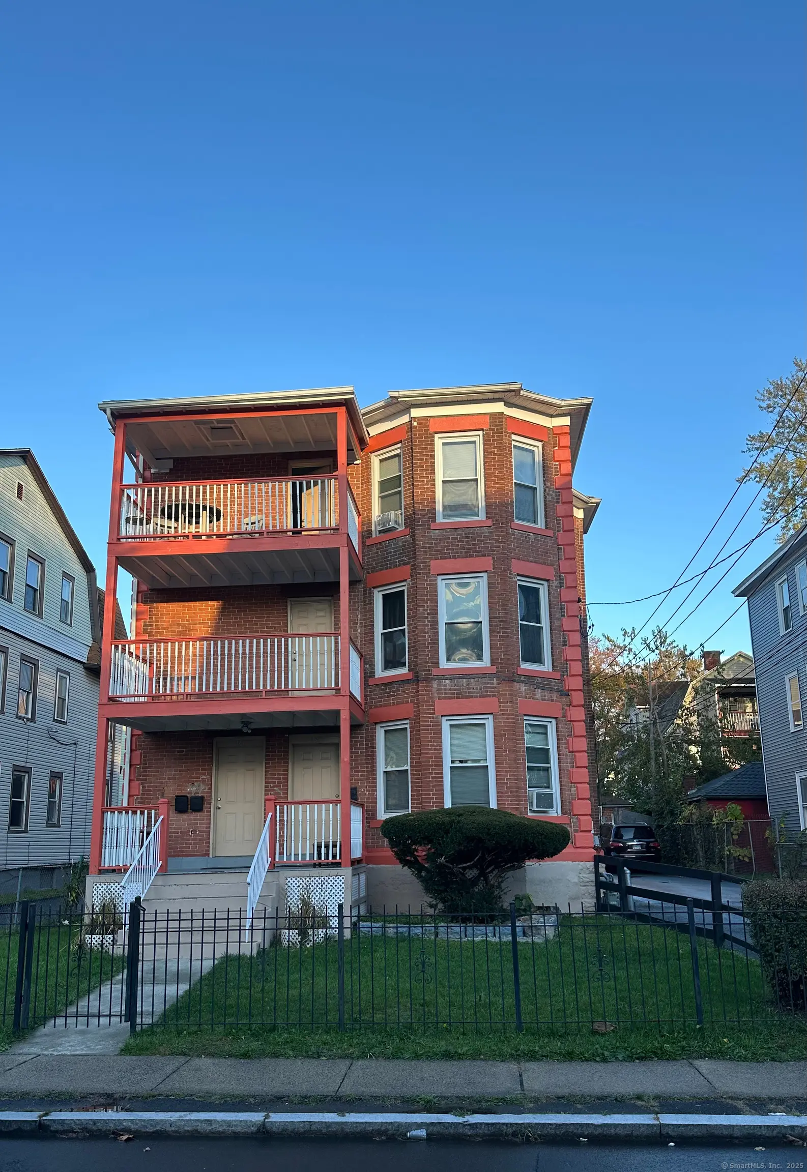 138 Kent Street, Hartford