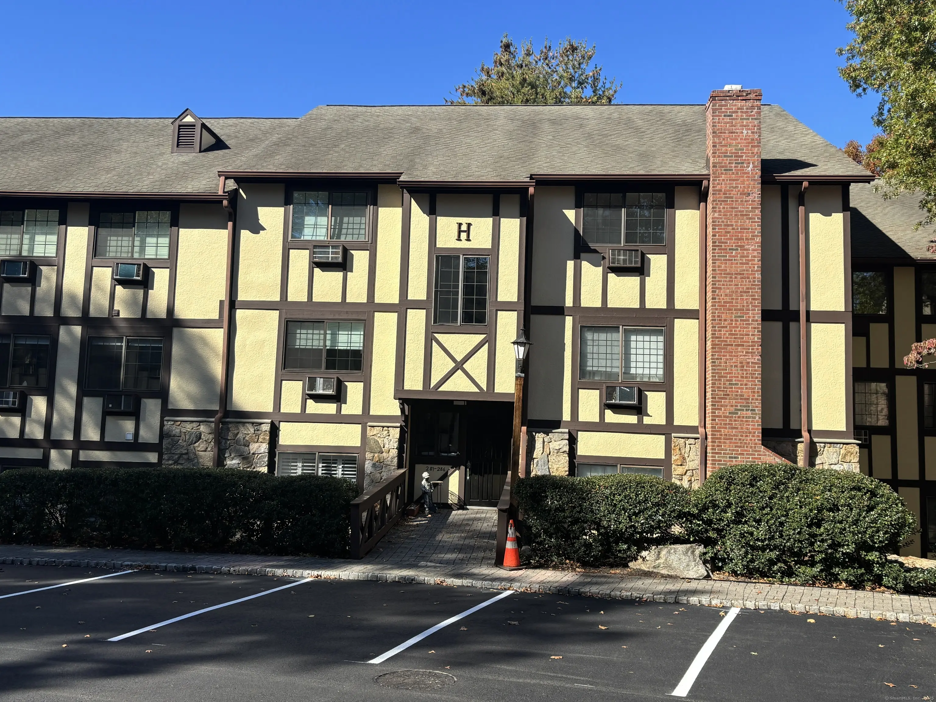 50 Aiken Street Apt 305, Norwalk