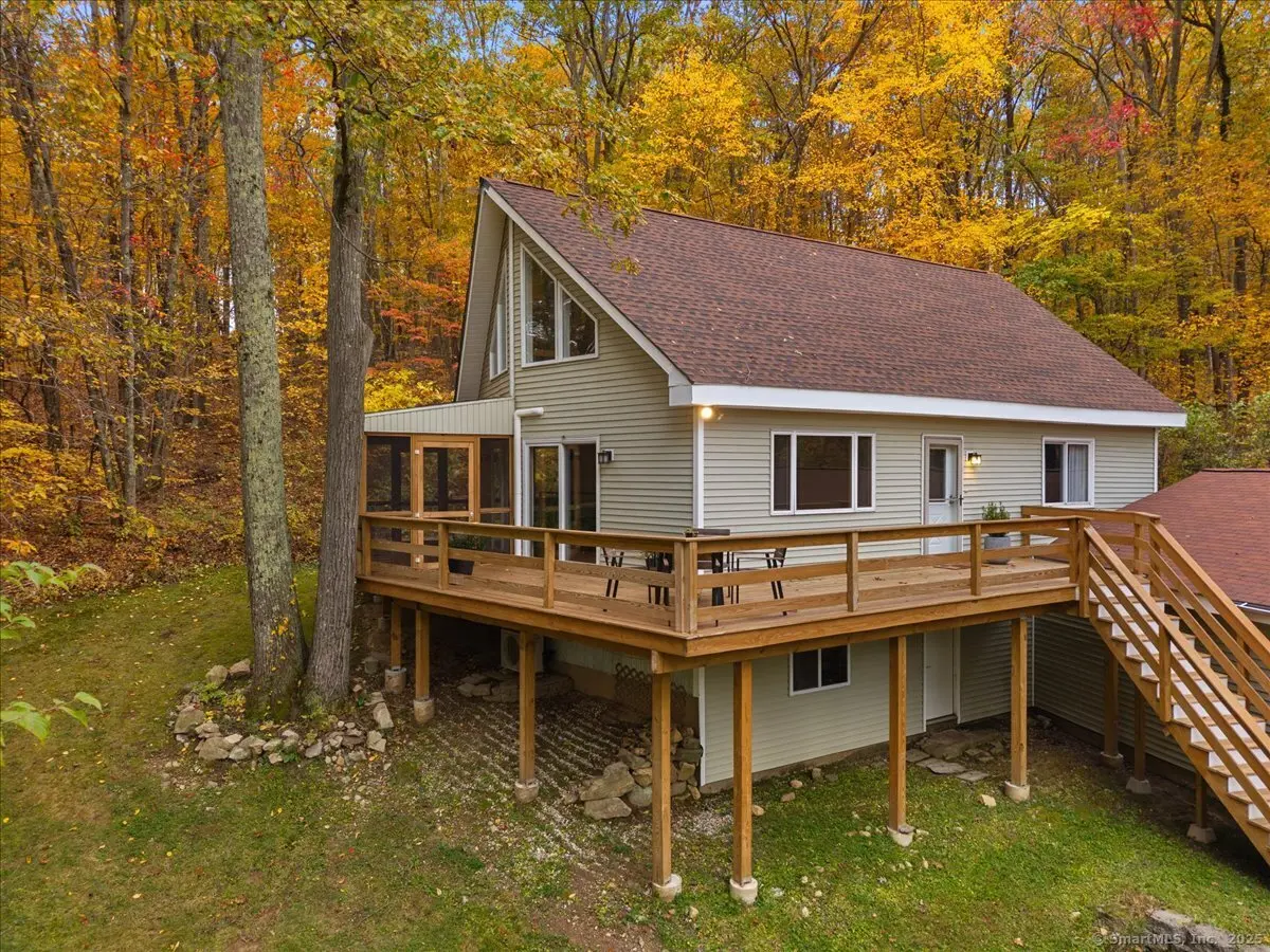 7 Owls Nest Lane, New Milford