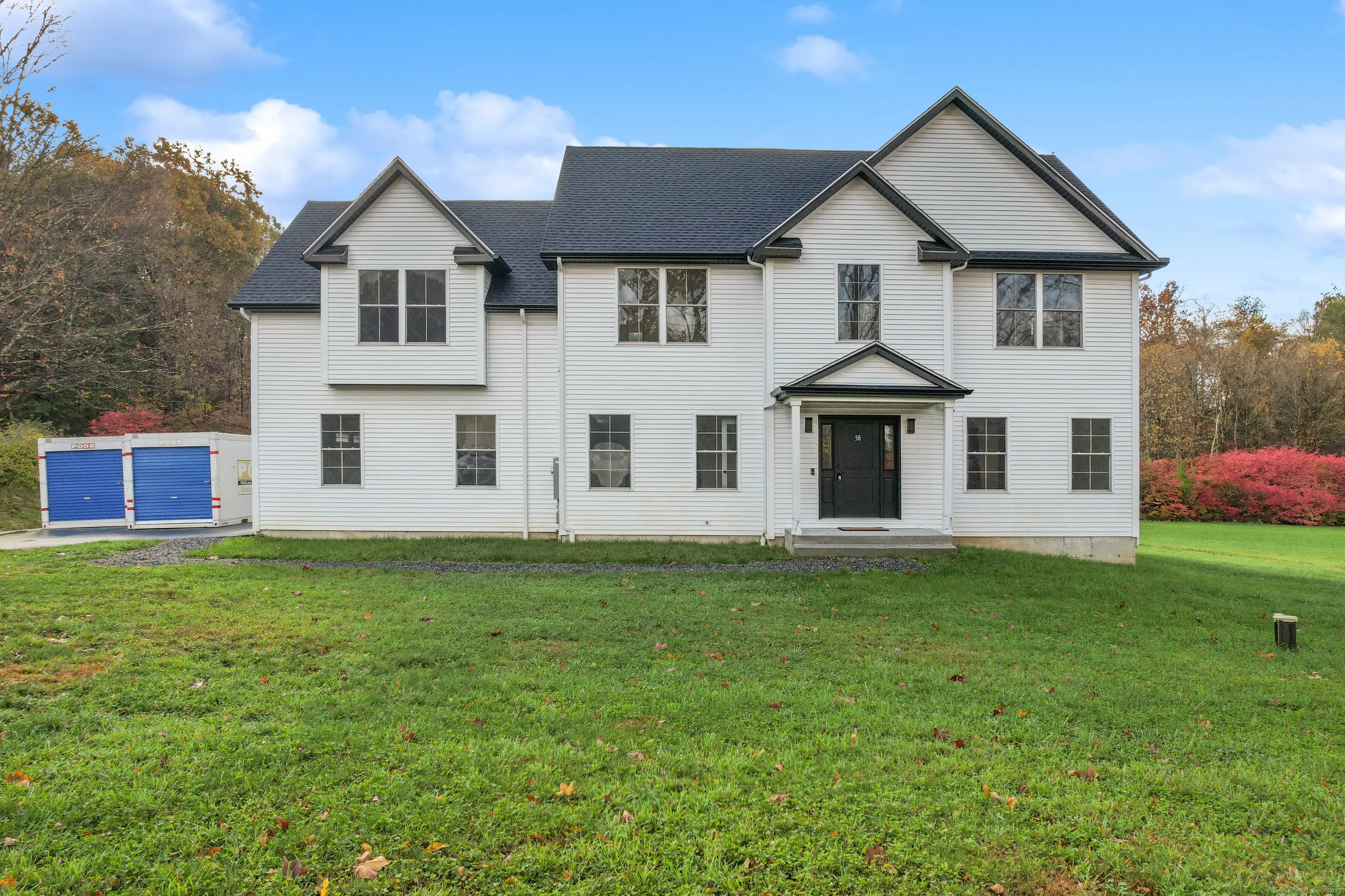 58 Chestnut Land Road, New Milford