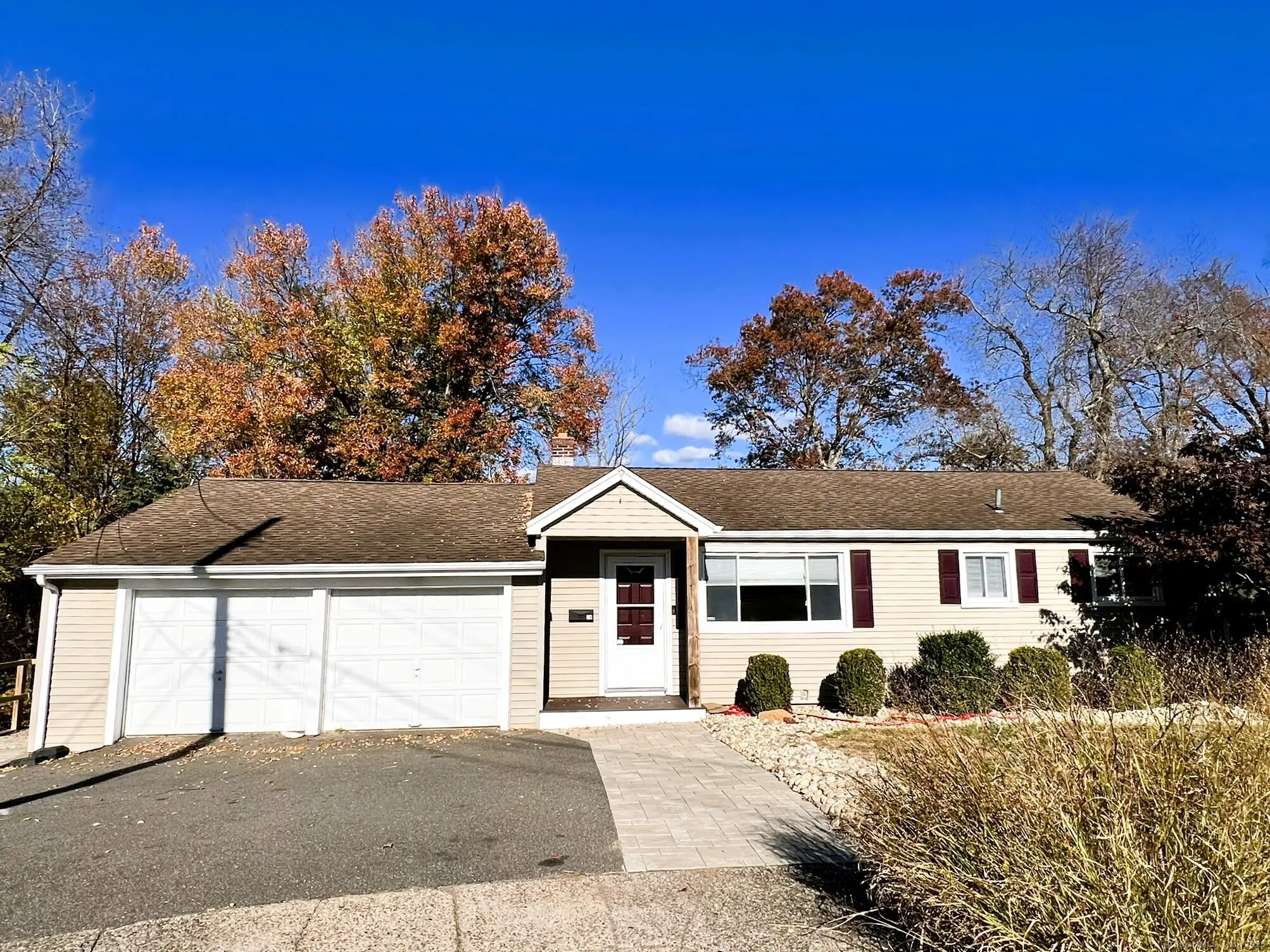 14 Mckernan Drive, Plainville