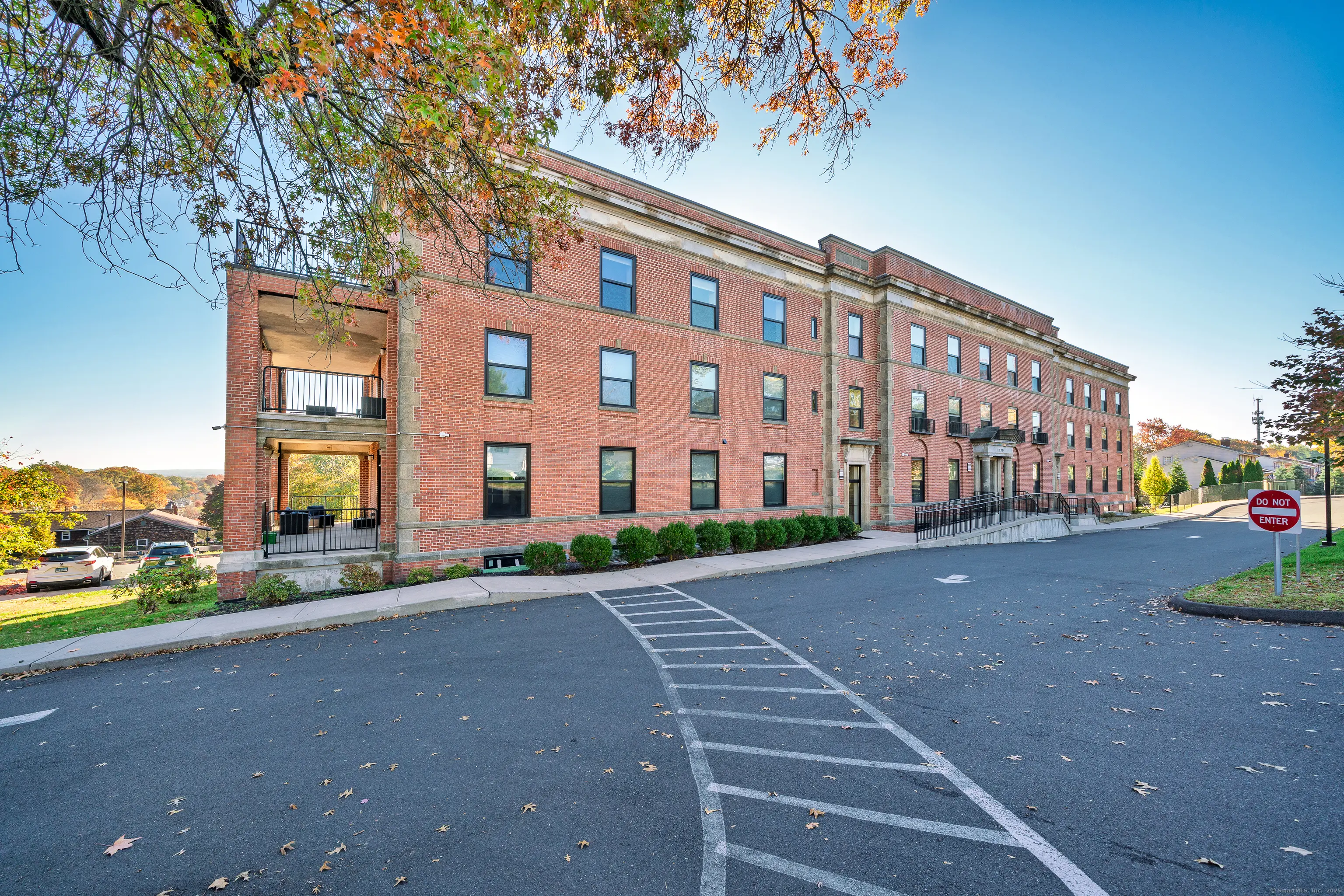 170 Ridge Road 304, Wethersfield