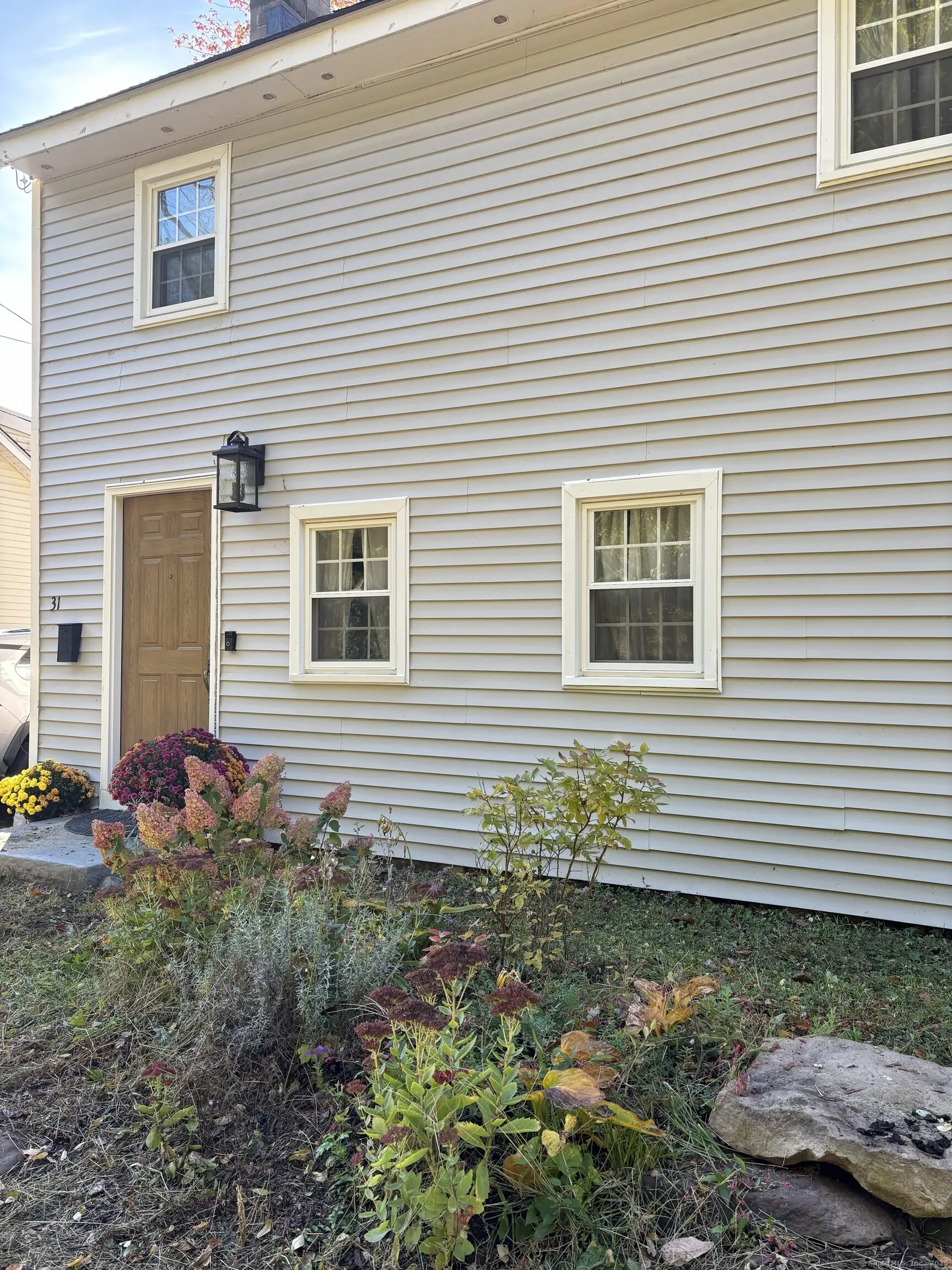 31 Railroad Avenue, Farmington