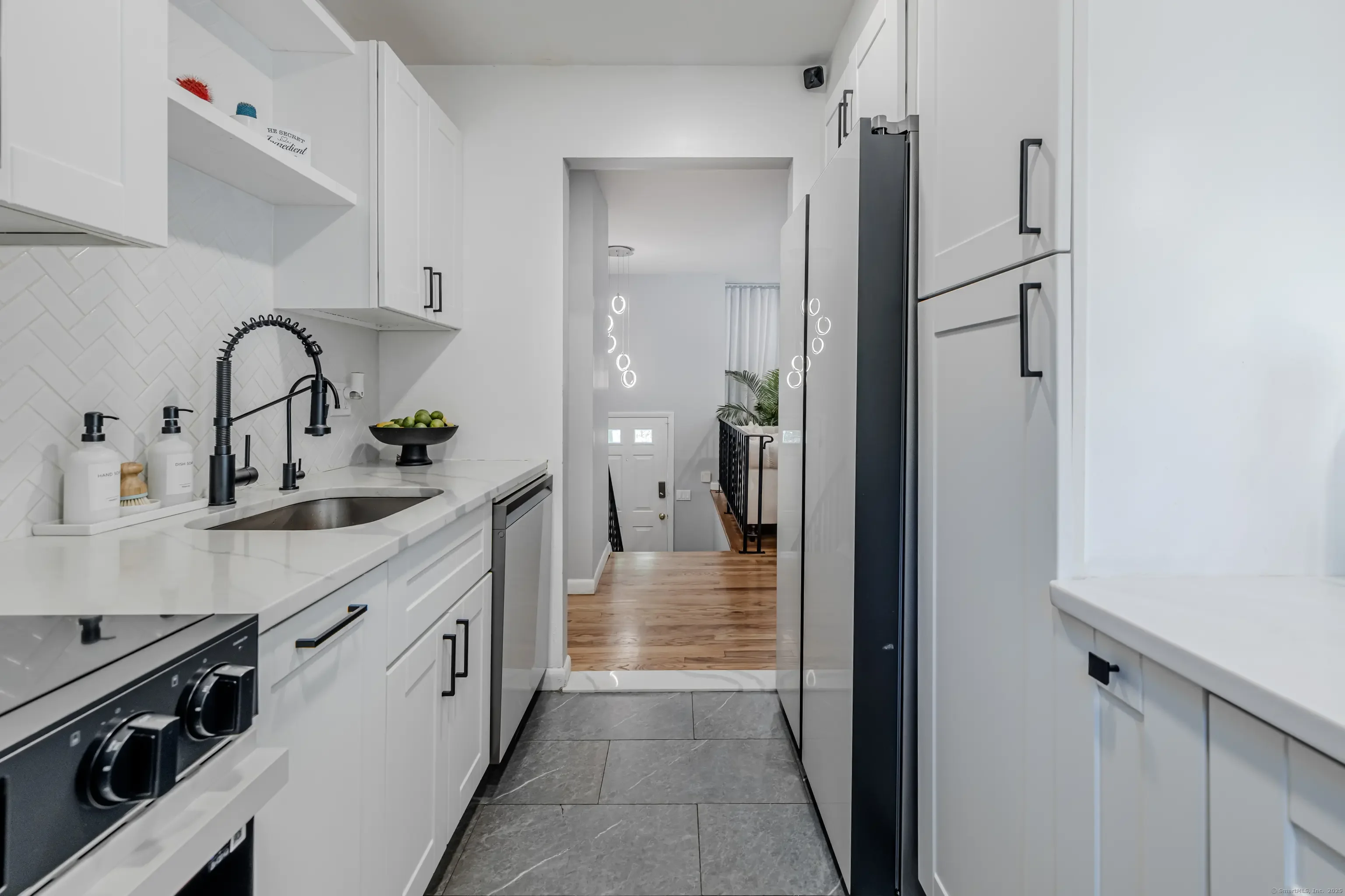 85 Padanaram Road, Danbury