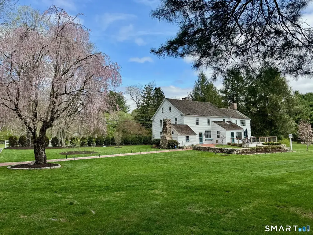 55 Good Hill Road, Woodbury