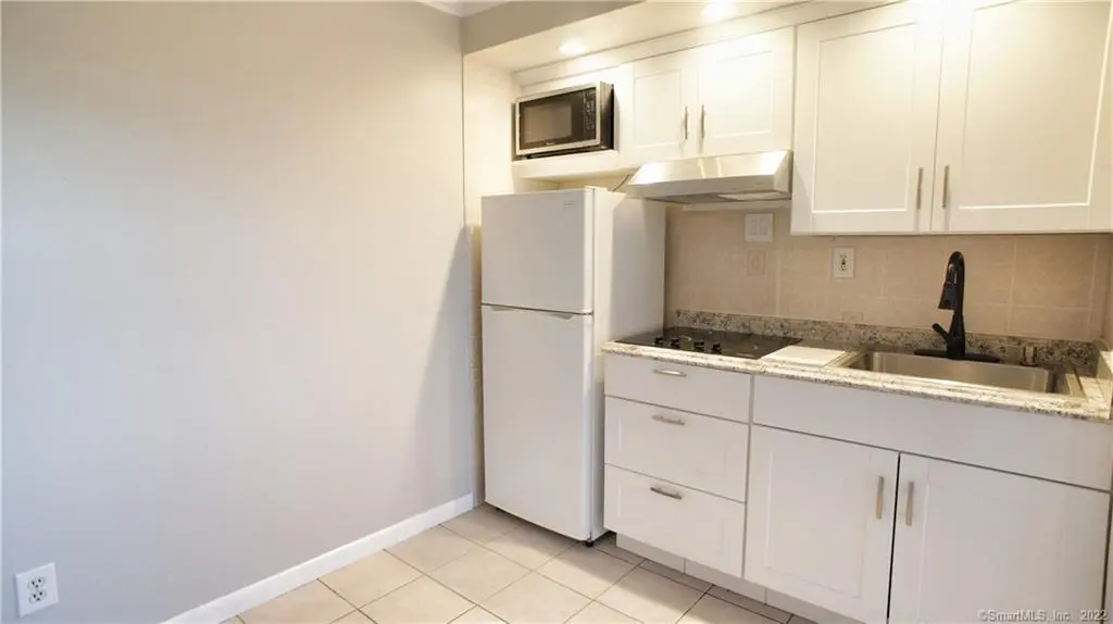 25 Maple Street 7, Norwalk