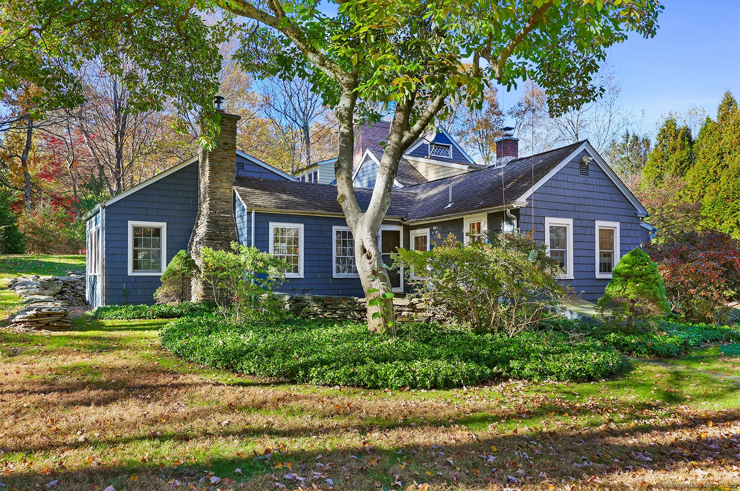 2492 Congress Street, Fairfield