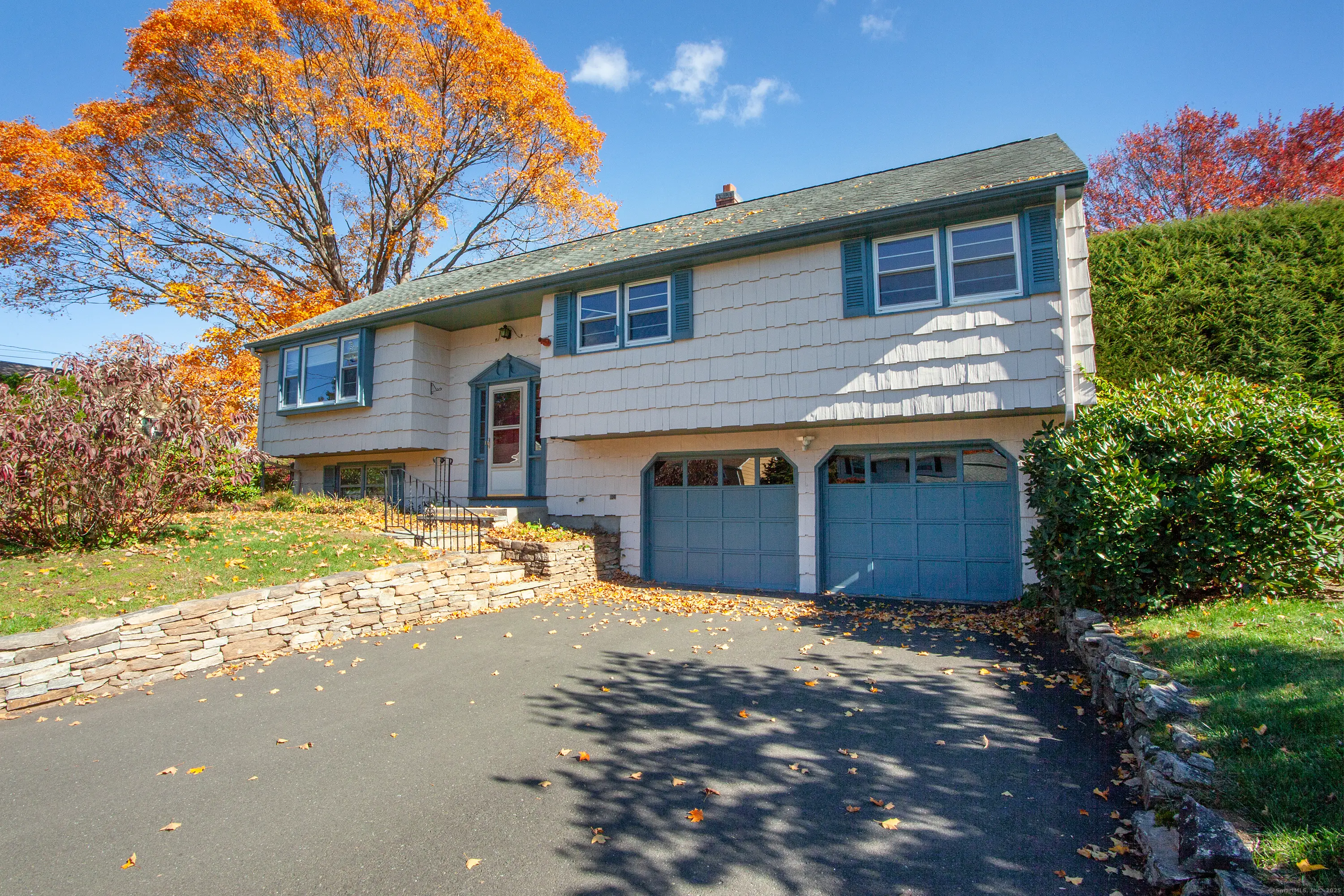 60 Burnham Drive, West Hartford