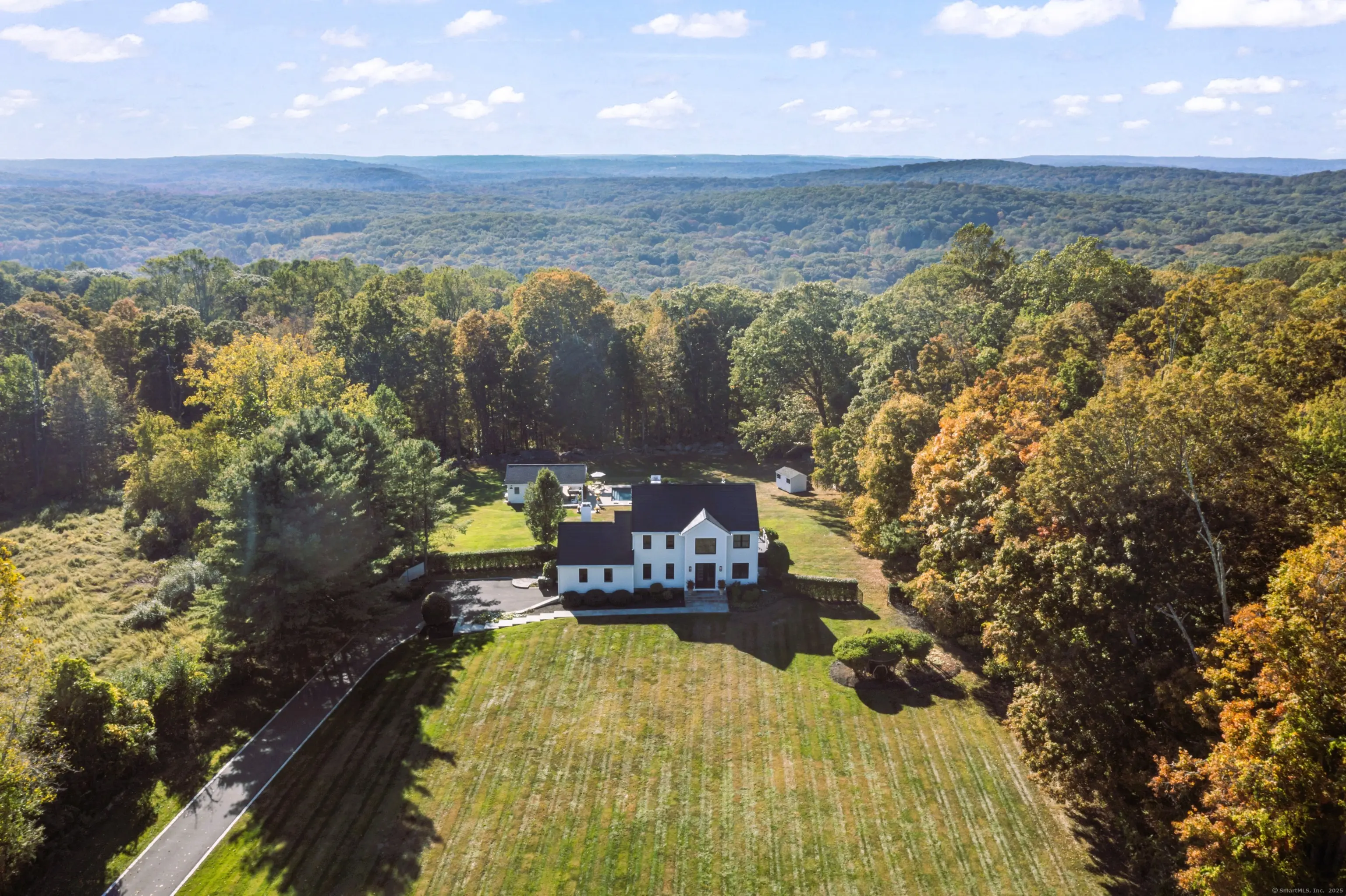 40 Great Ring Road, Newtown