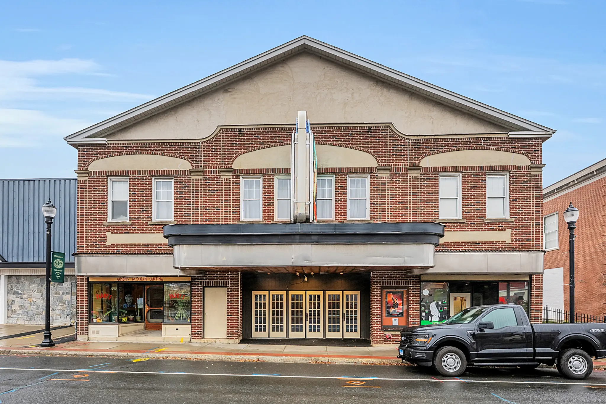 354 Main Street, Winchester