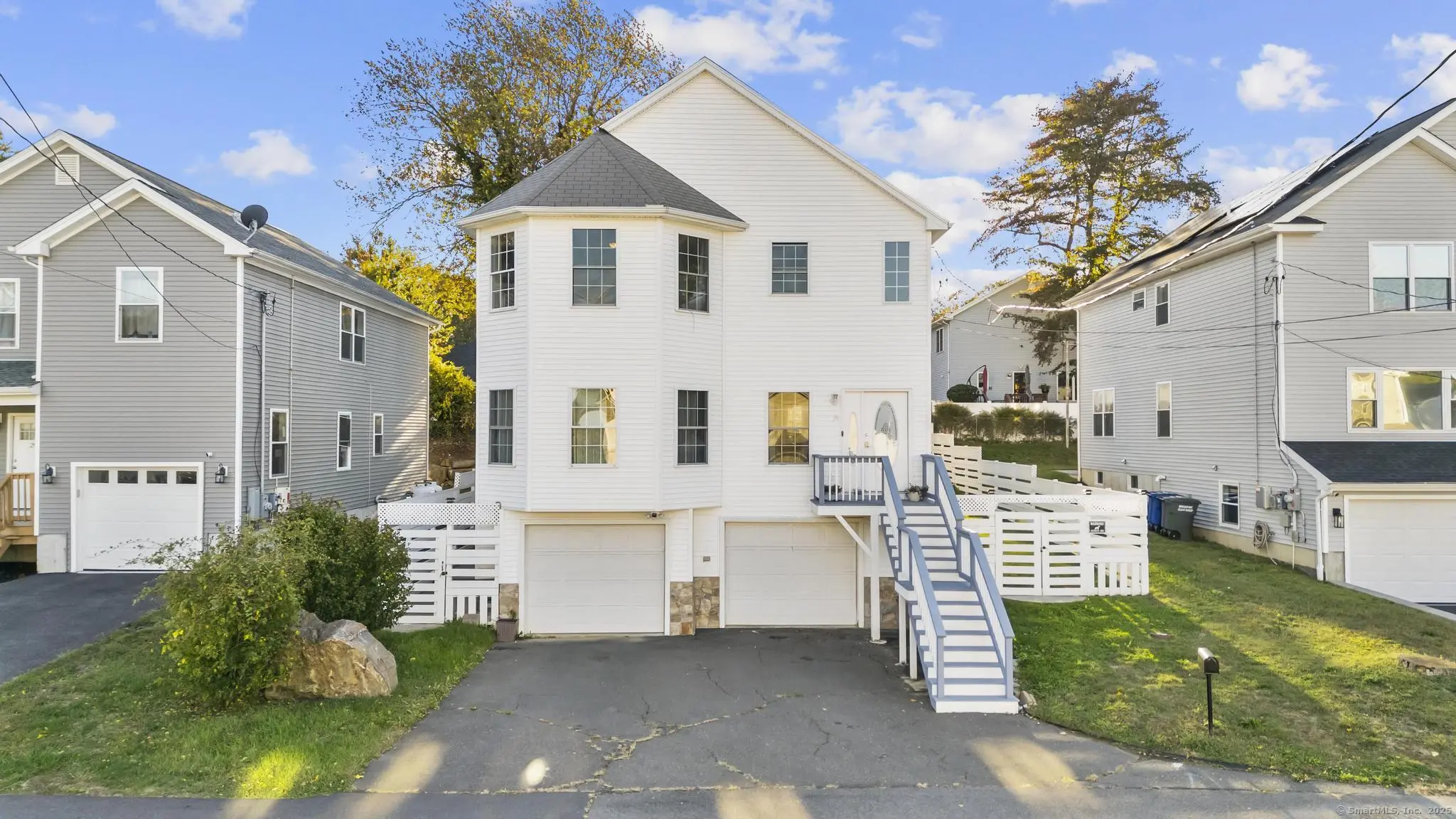 39 Infield Street, Bridgeport