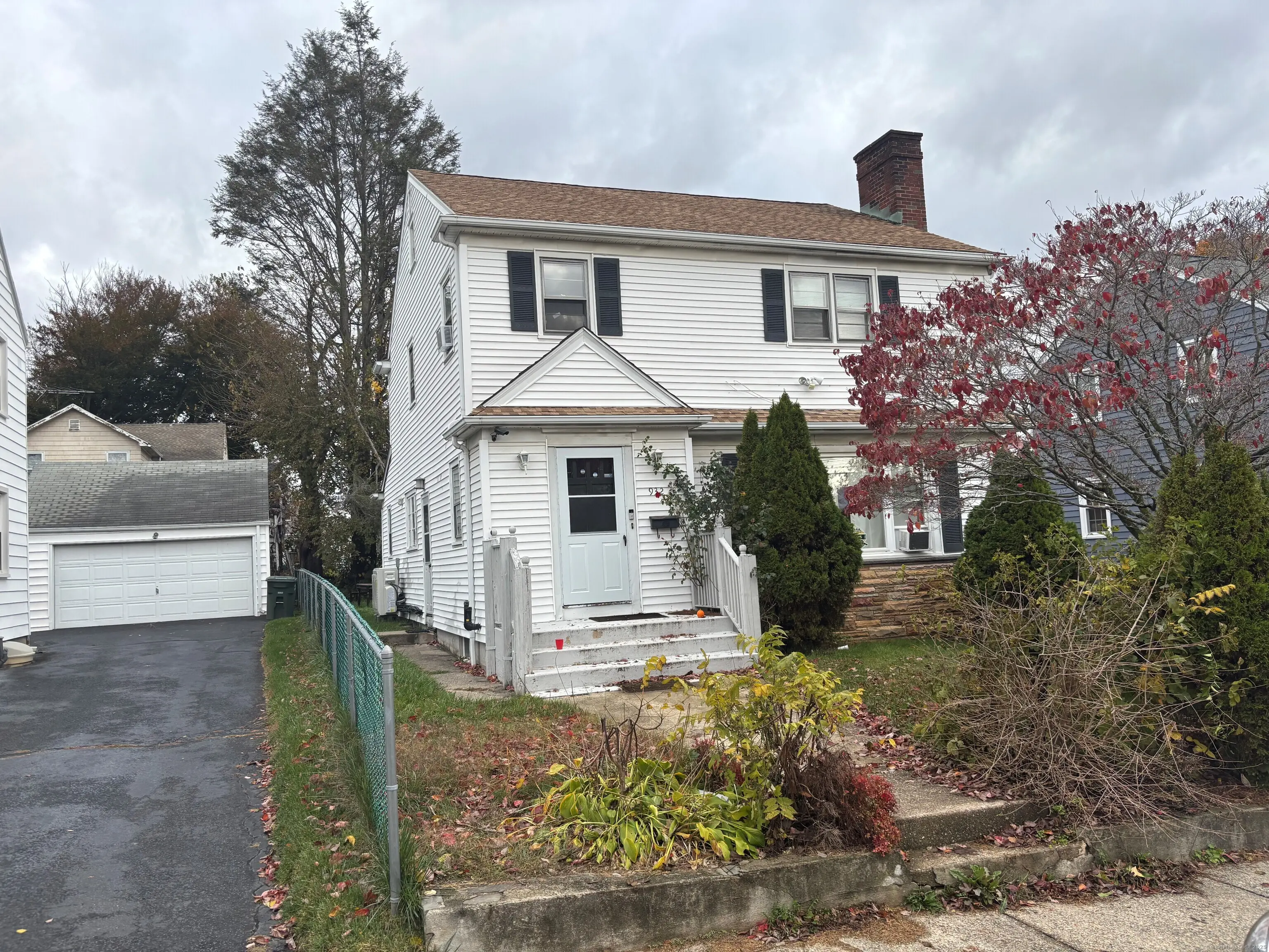 932 Thorme Street, Bridgeport