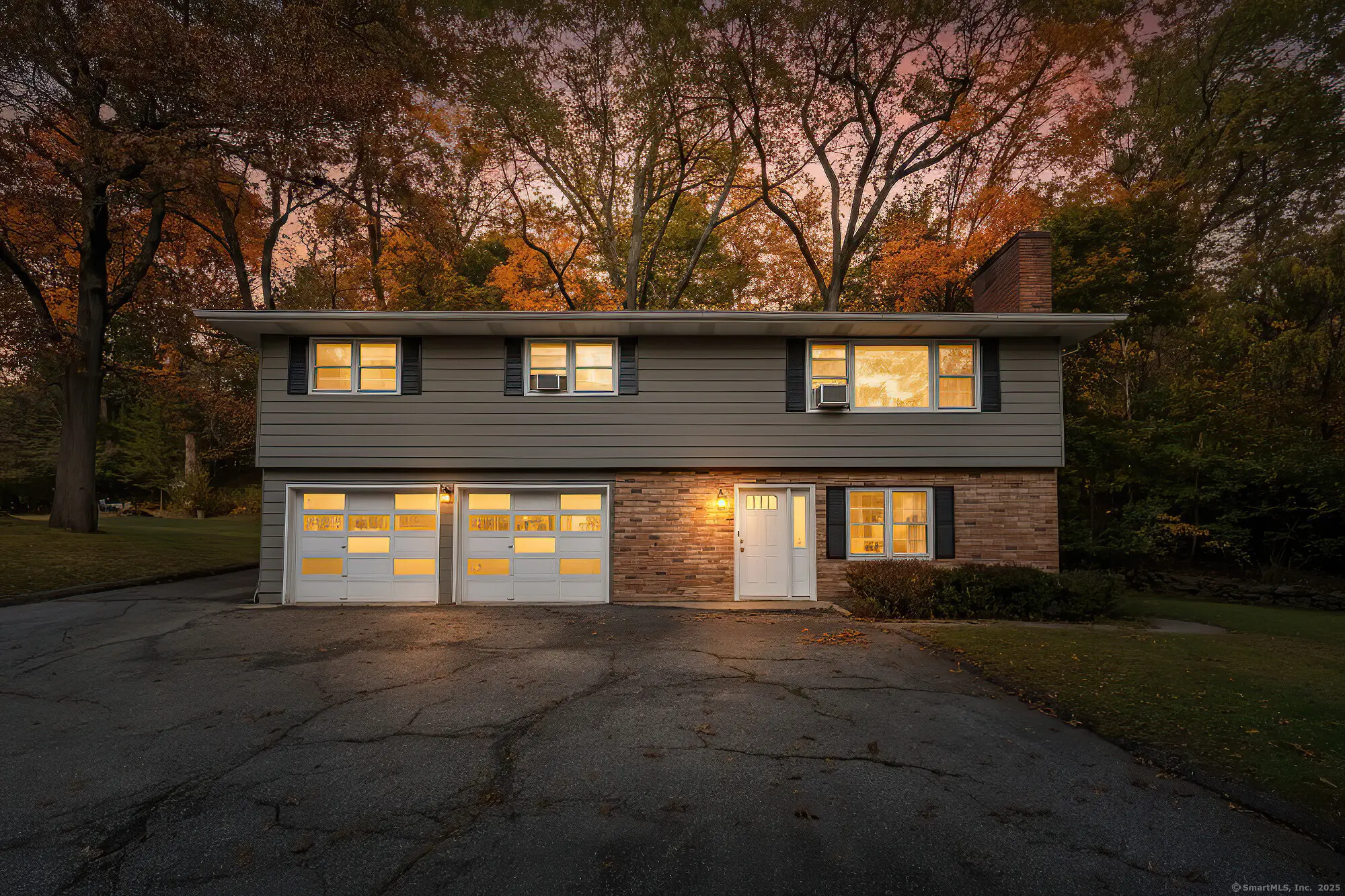 1 Skyline Drive, Danbury