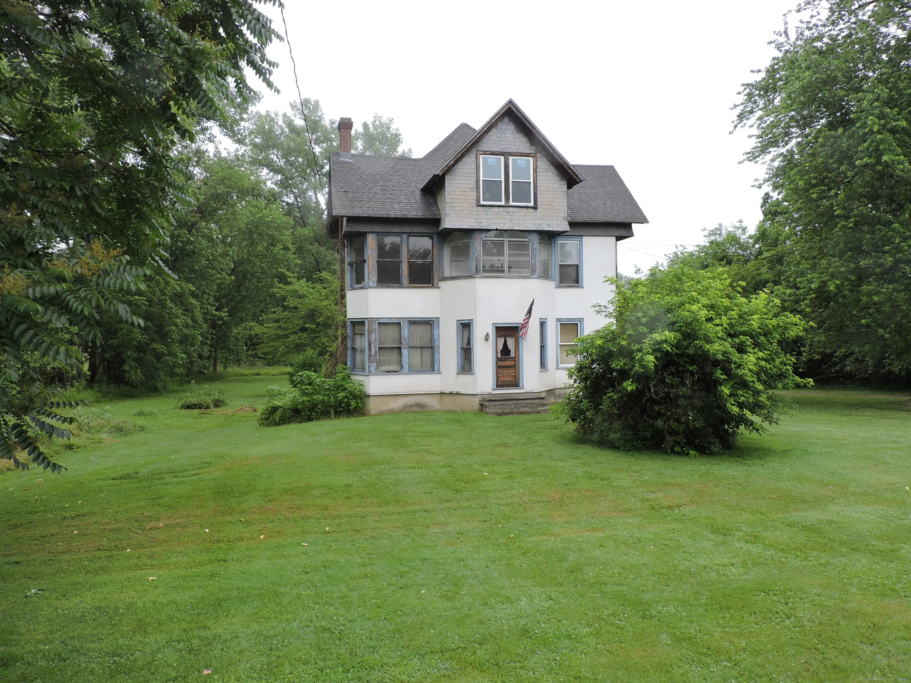 951 Main Street, South Windsor