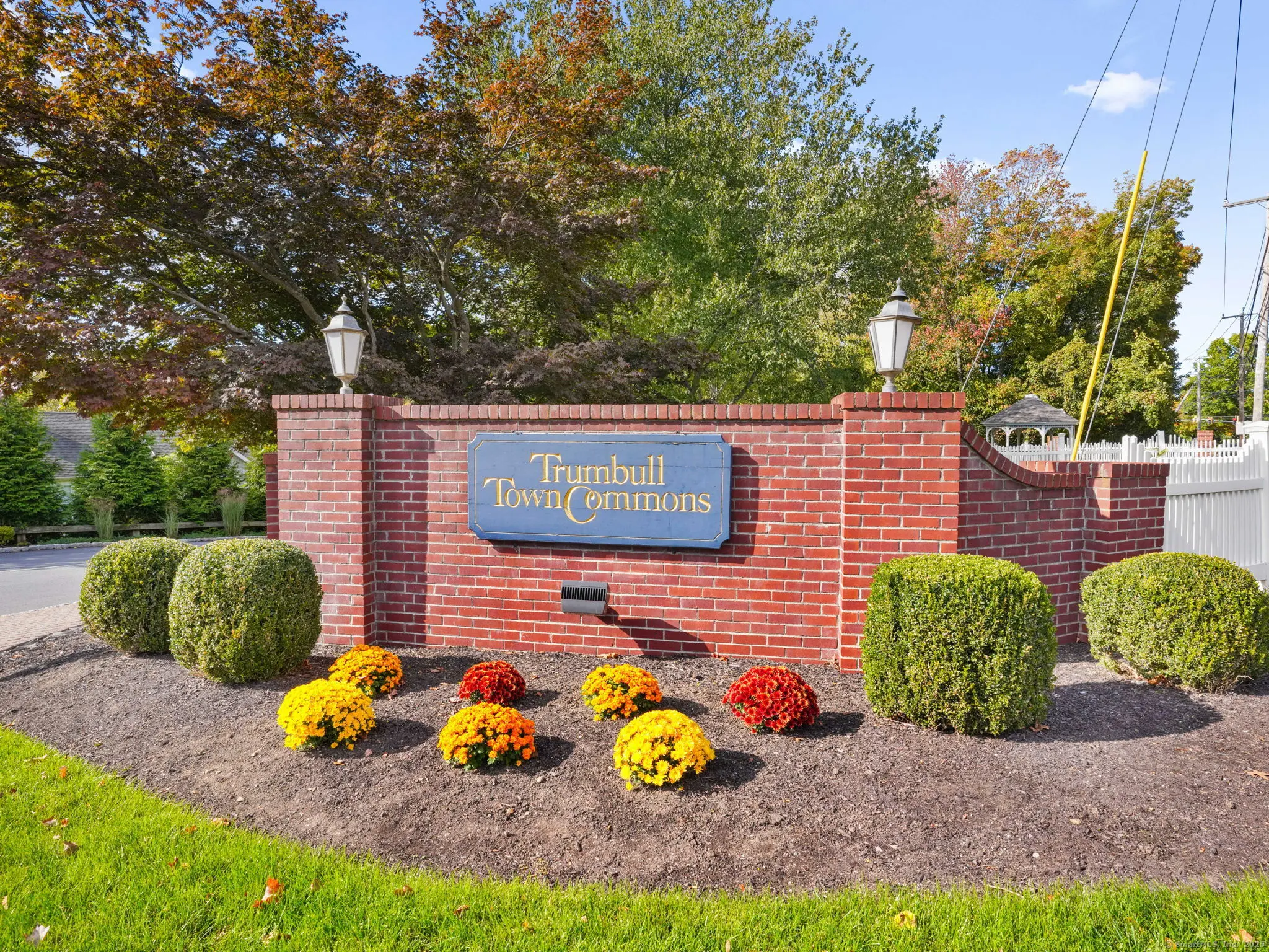 253 Mayfield Drive 253, Trumbull