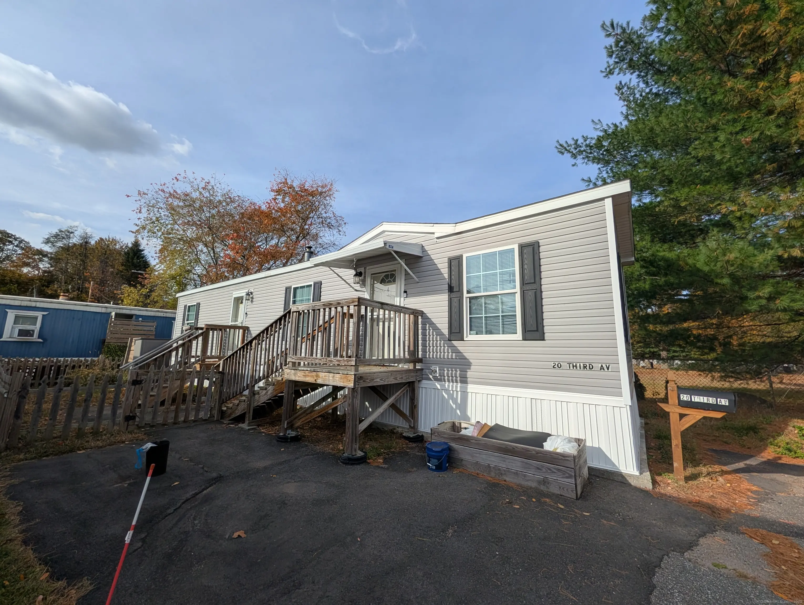 20 3rd Avenue, Shelton