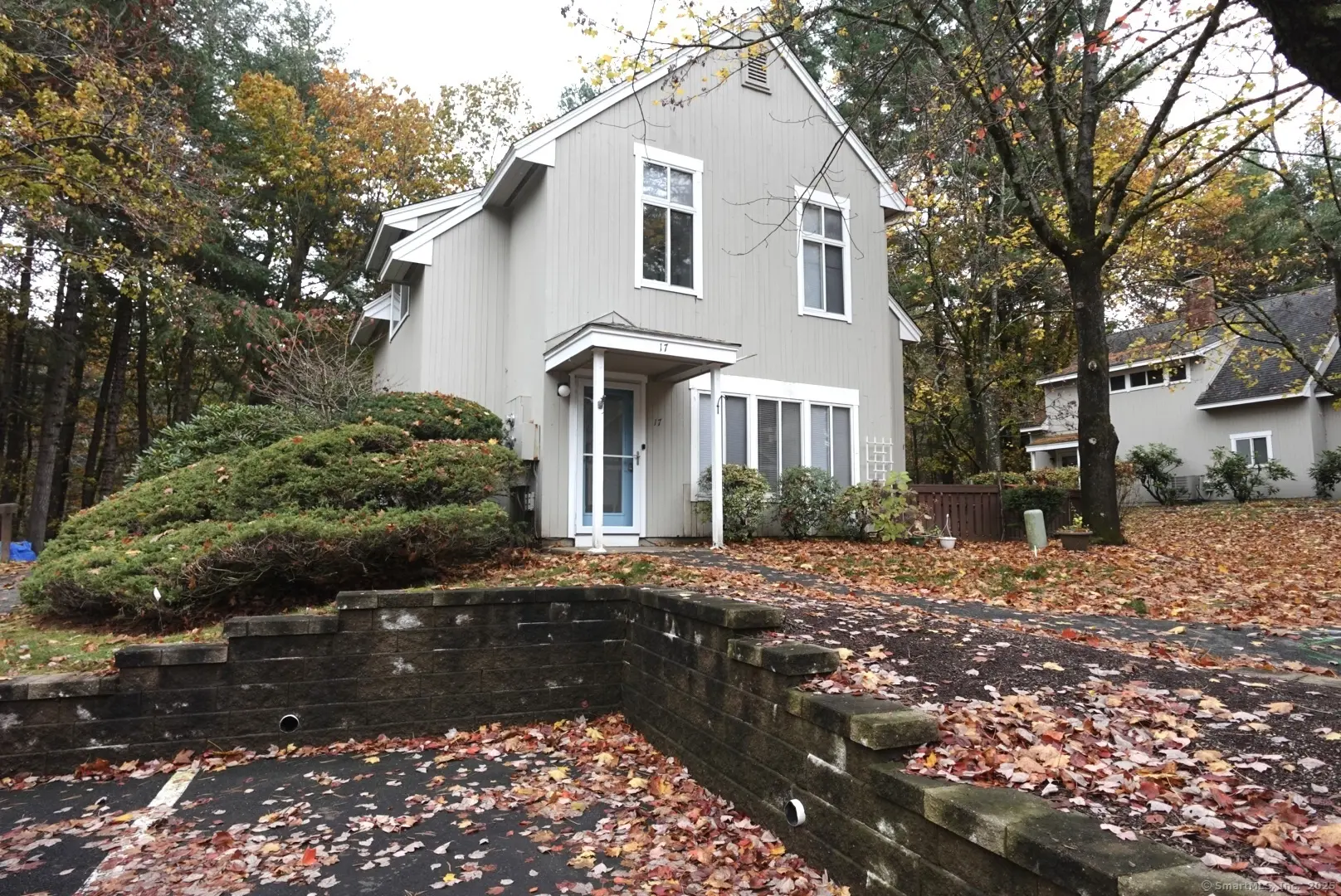 17 Pepperidge Court 17, Simsbury