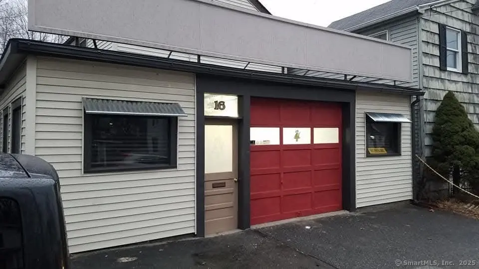 16 East Street, New Milford