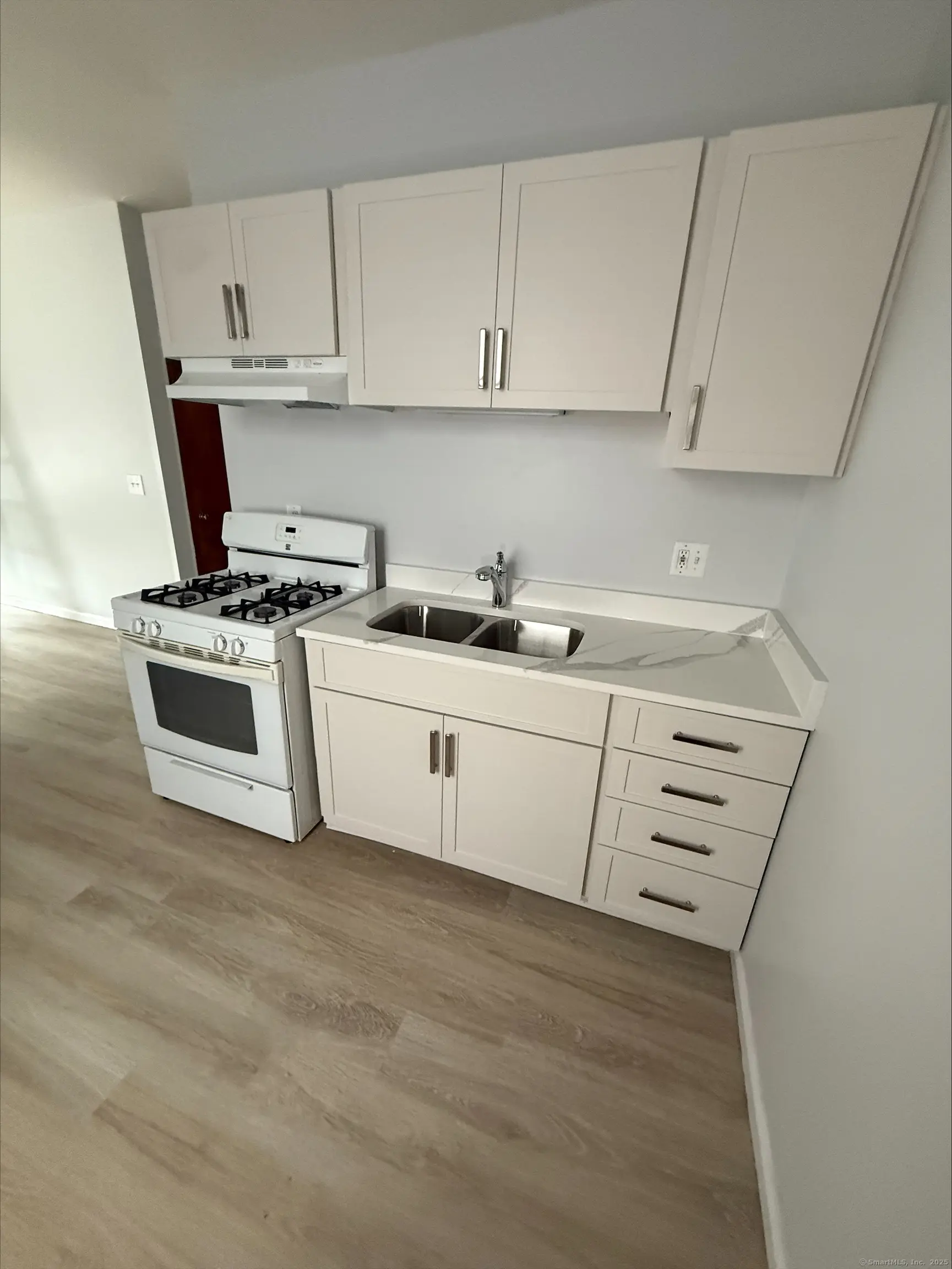 441 Howe Avenue, Shelton