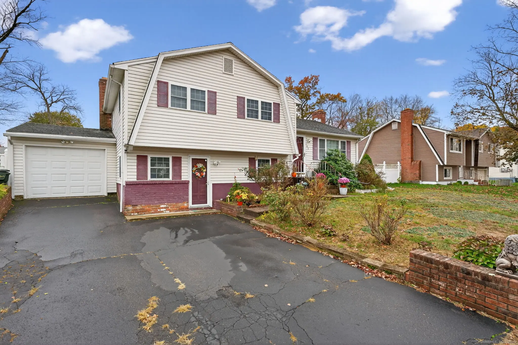 103 Sparrowbush Road, East Hartford