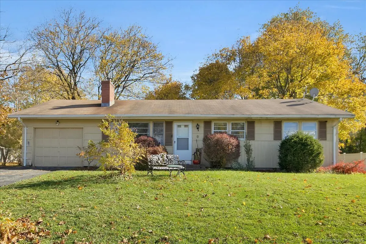 8 Summit Road, Vernon