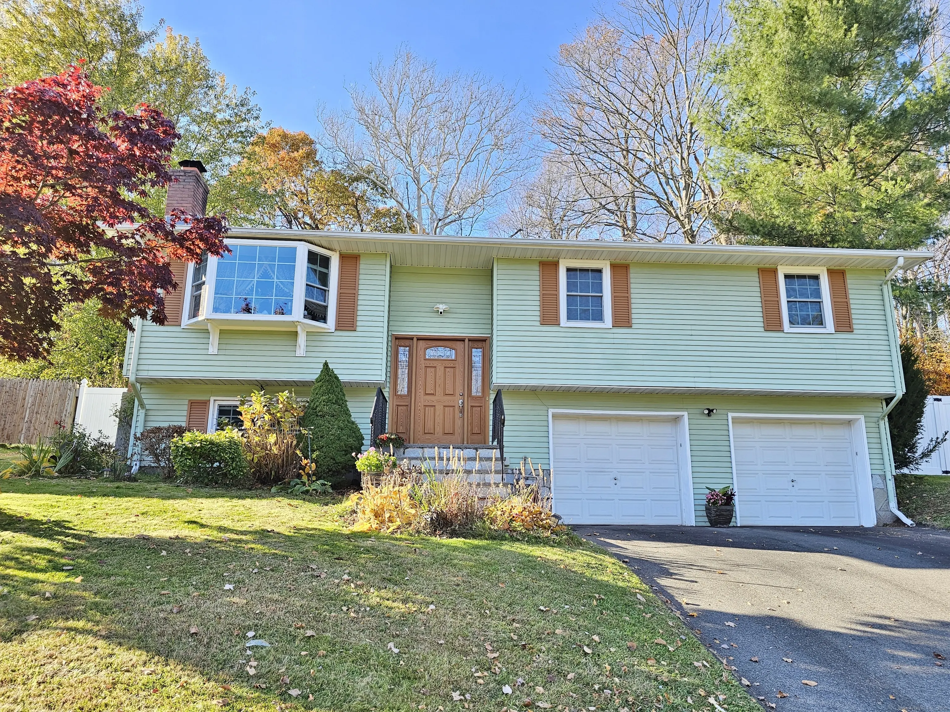 255 Old Stagecoach Road, Meriden