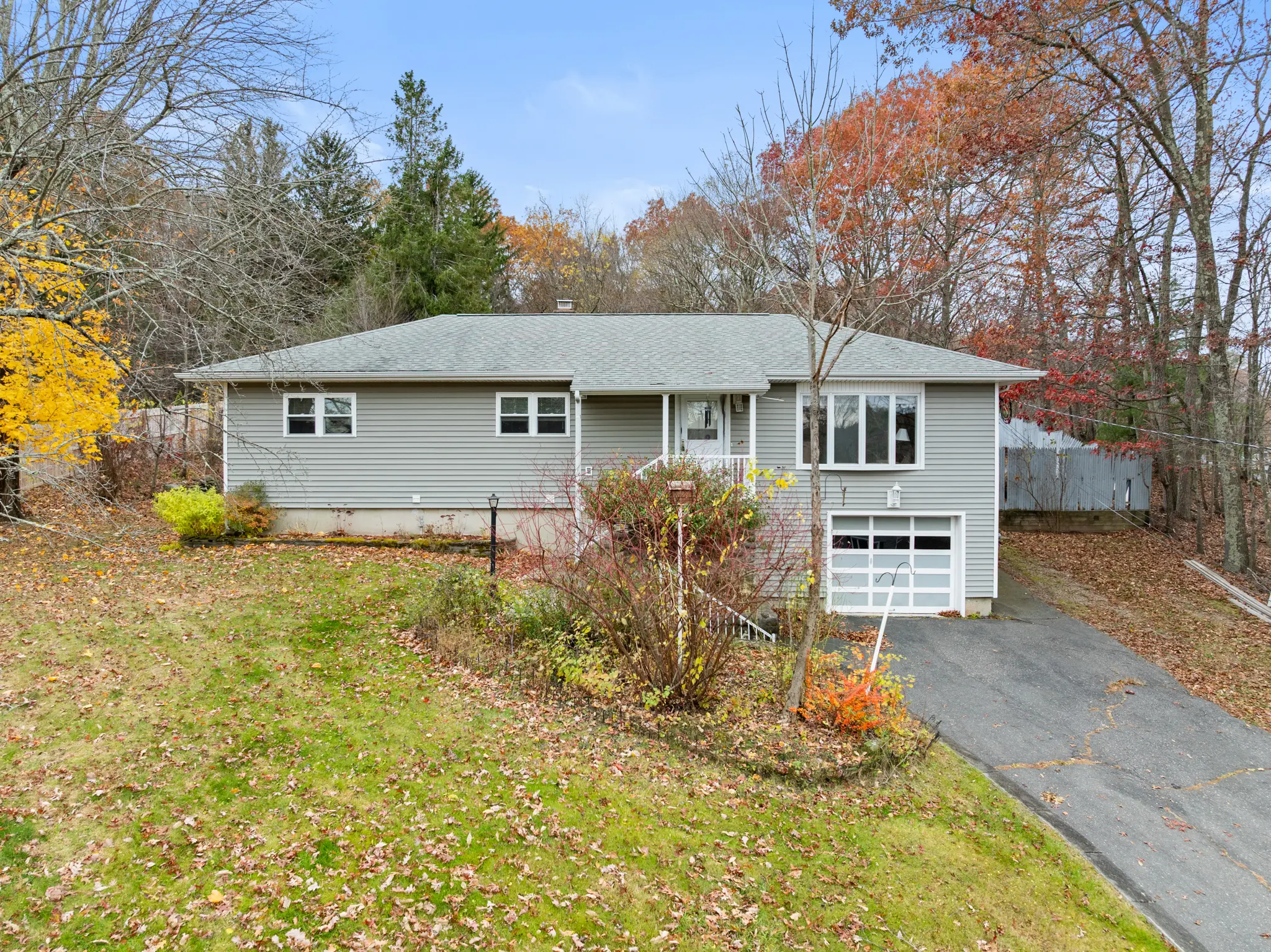 137 Maple Hill Road, Naugatuck