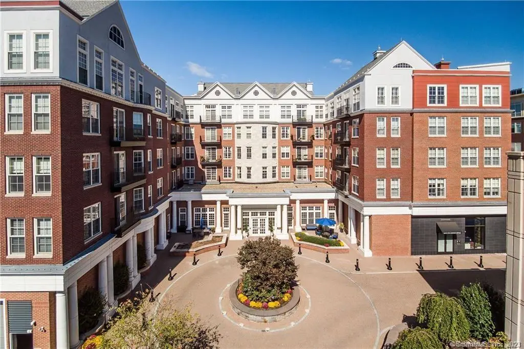 85 Memorial Road Apt 414, West Hartford